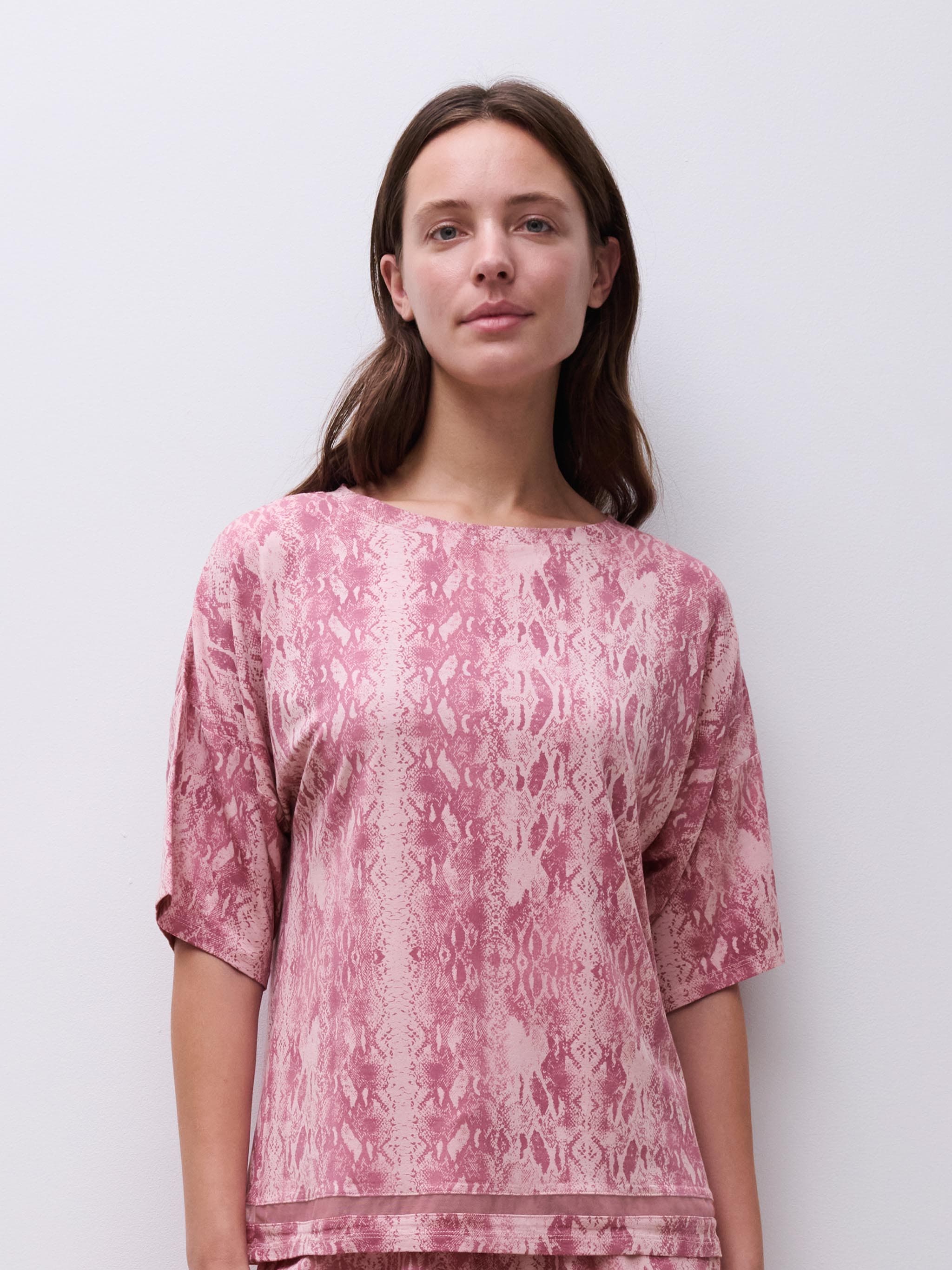 T-Shirt - Antique pink snake