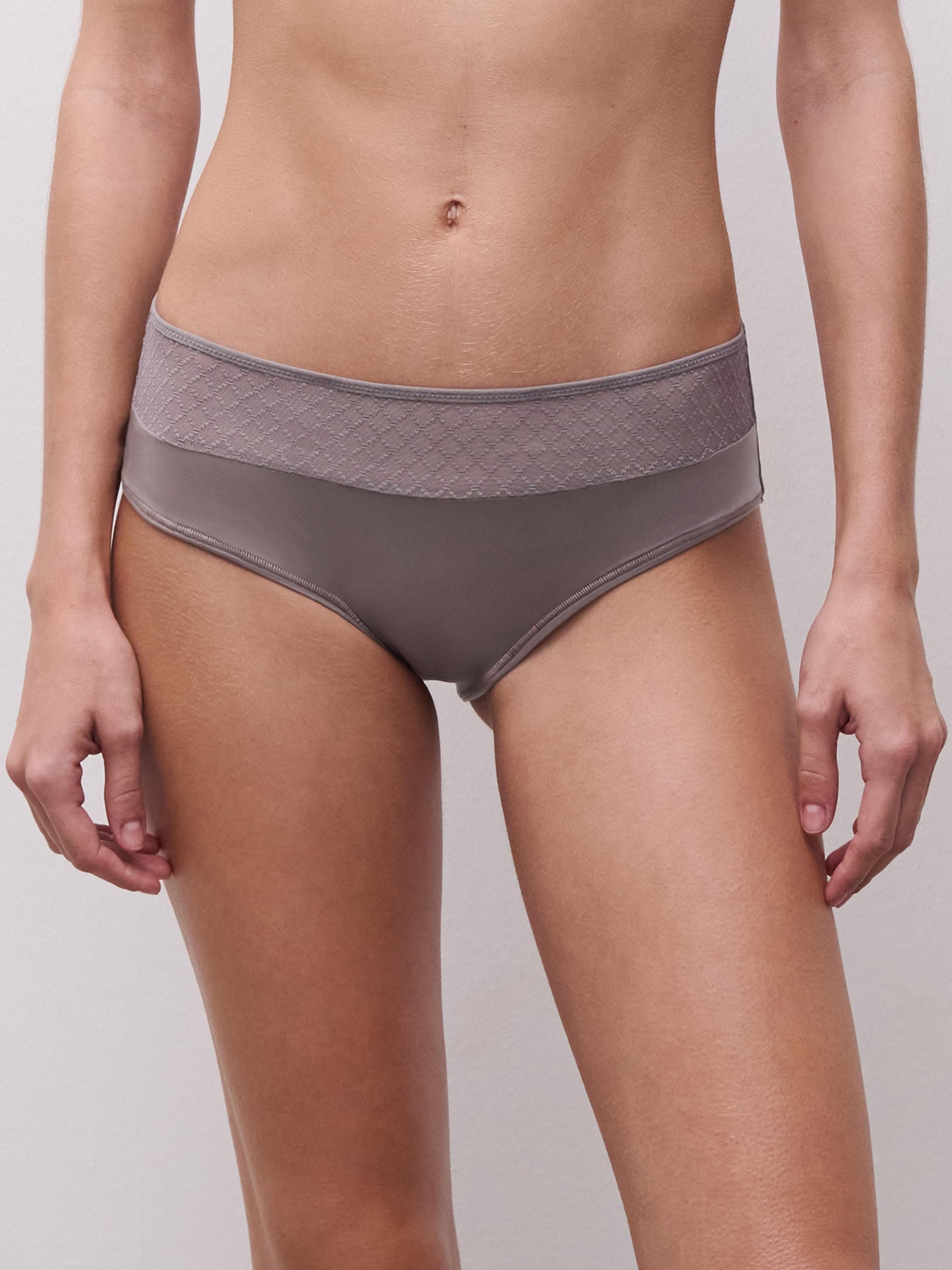 Shorty - Bronzed Taupe
