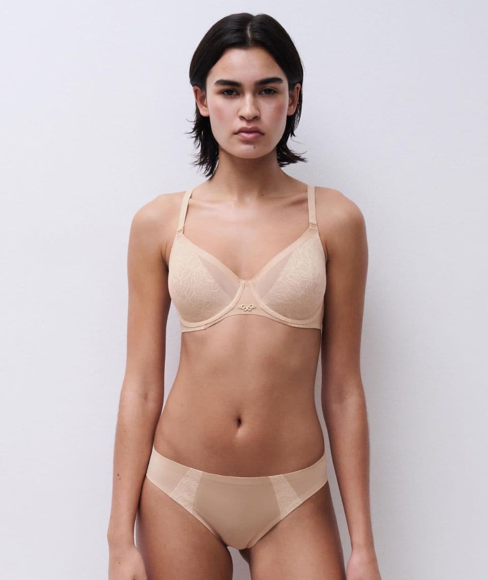 Pure lace golden beige