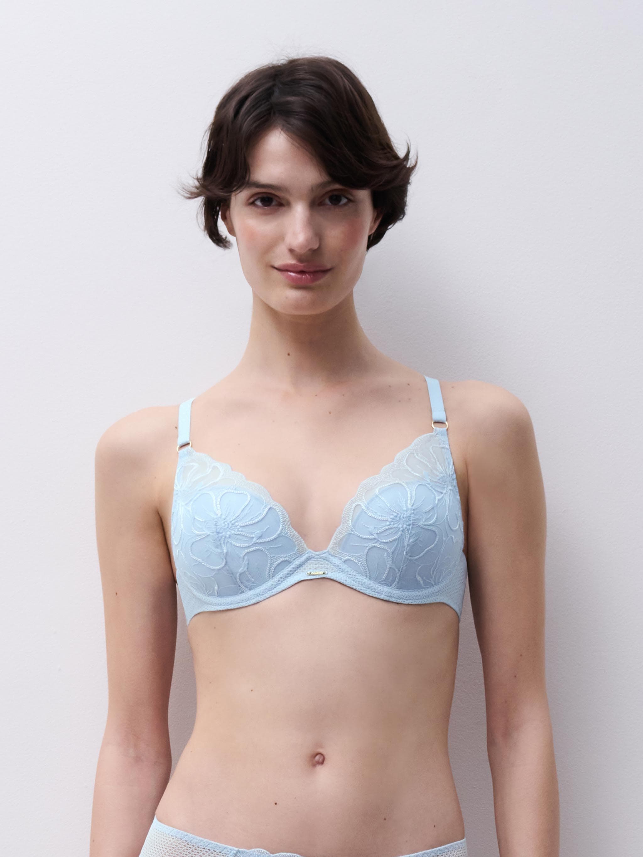 Soutien-gorge coques plongeant
