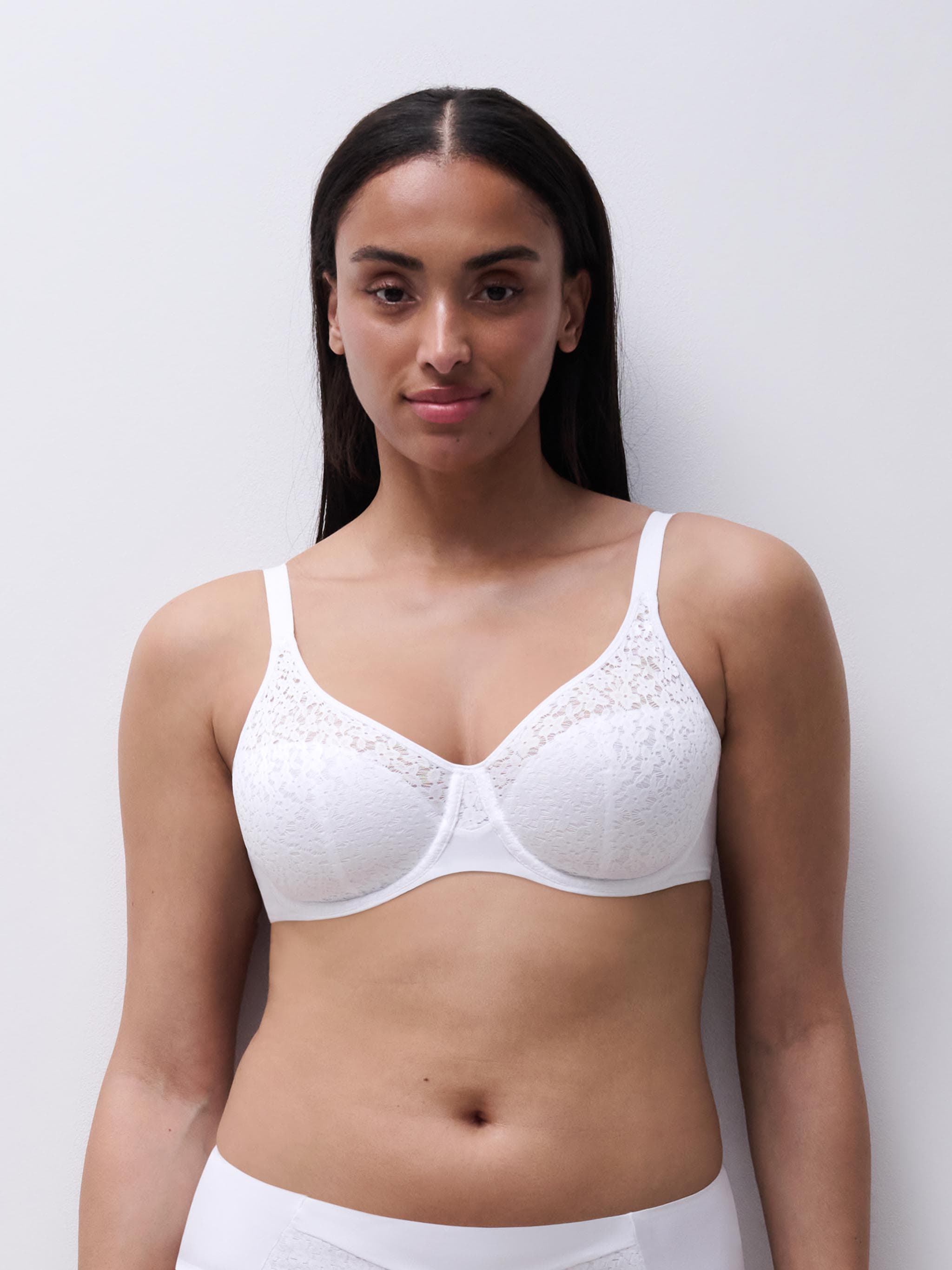 Soutien-gorge moulé emboîtant