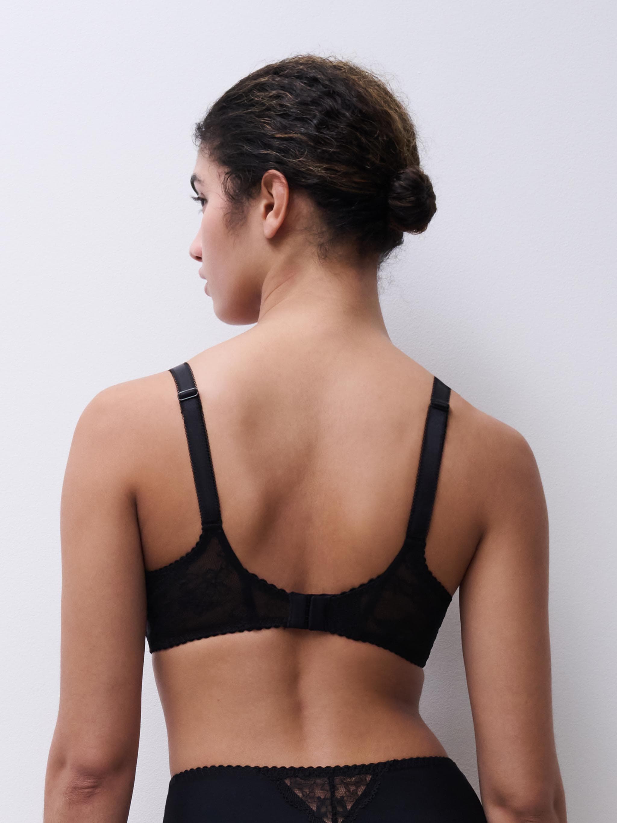 Soutien-gorge corbeille