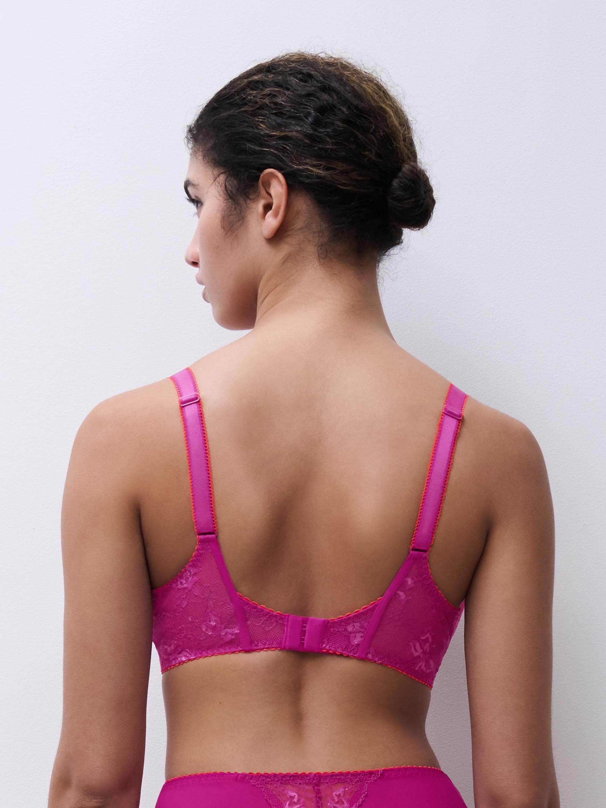 Soutien-gorge corbeille