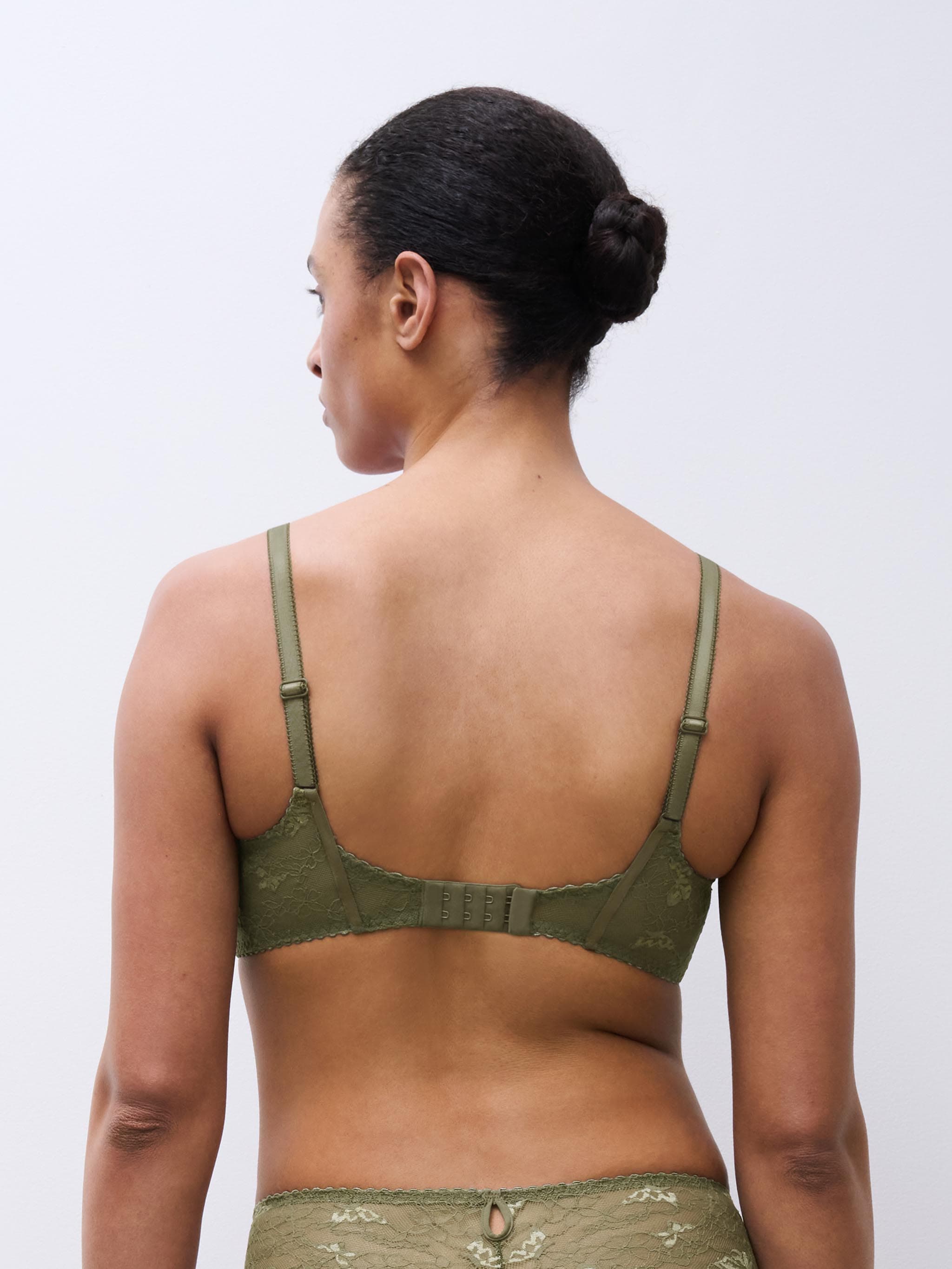 Soutien-gorge corbeille mémoire de forme