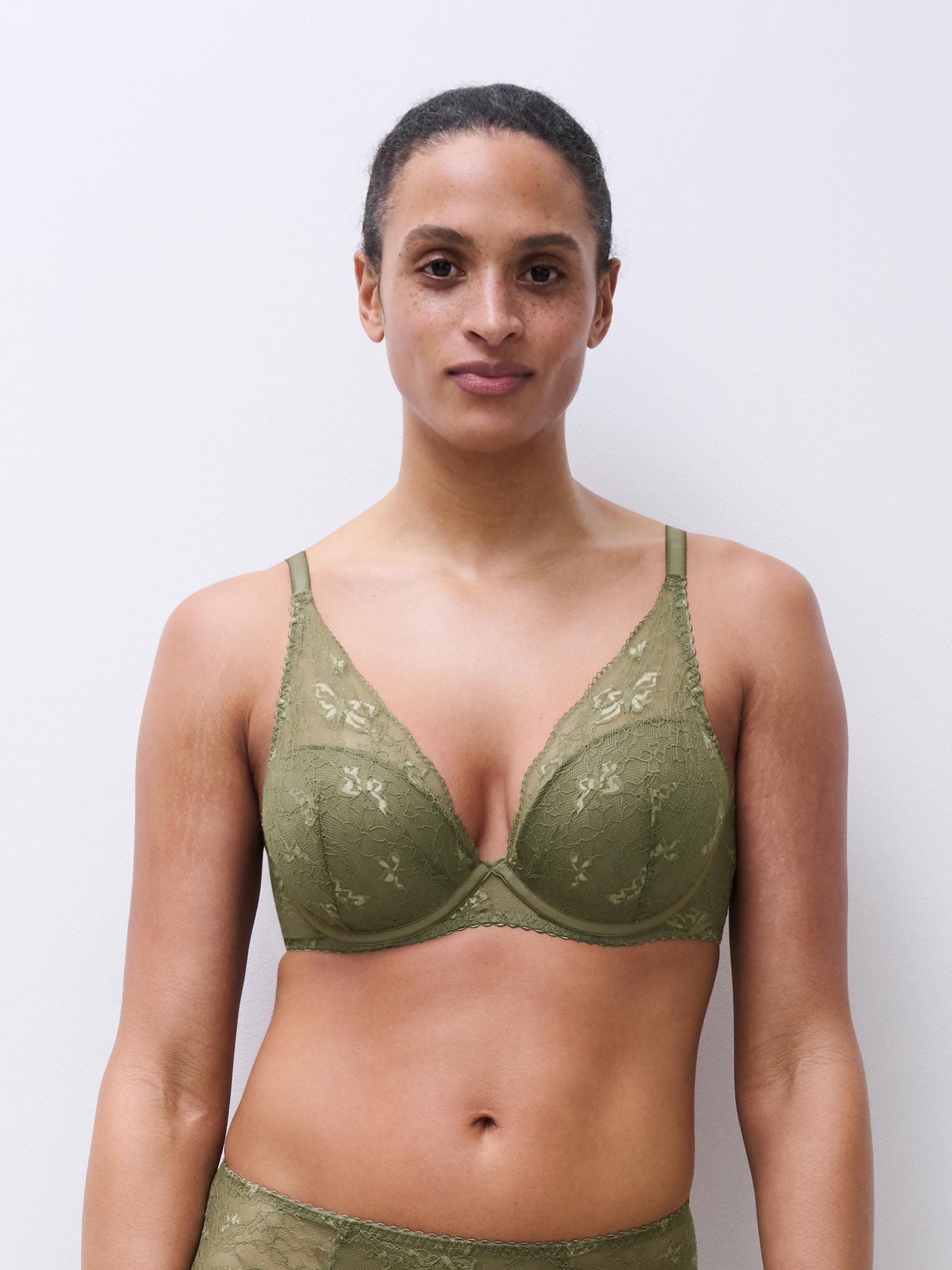 Soutien-gorge coques plongeant