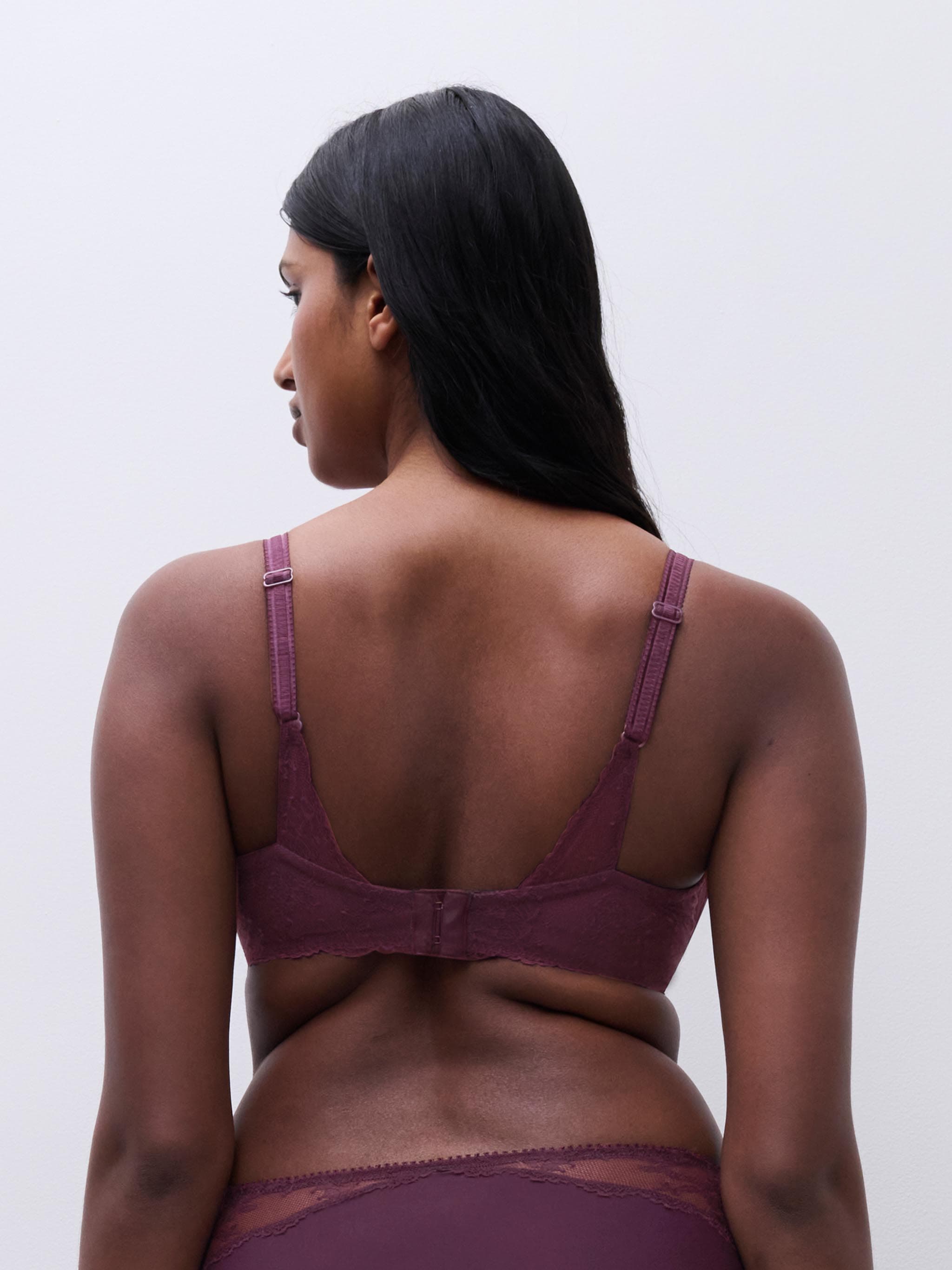Soutien-gorge emboîtant