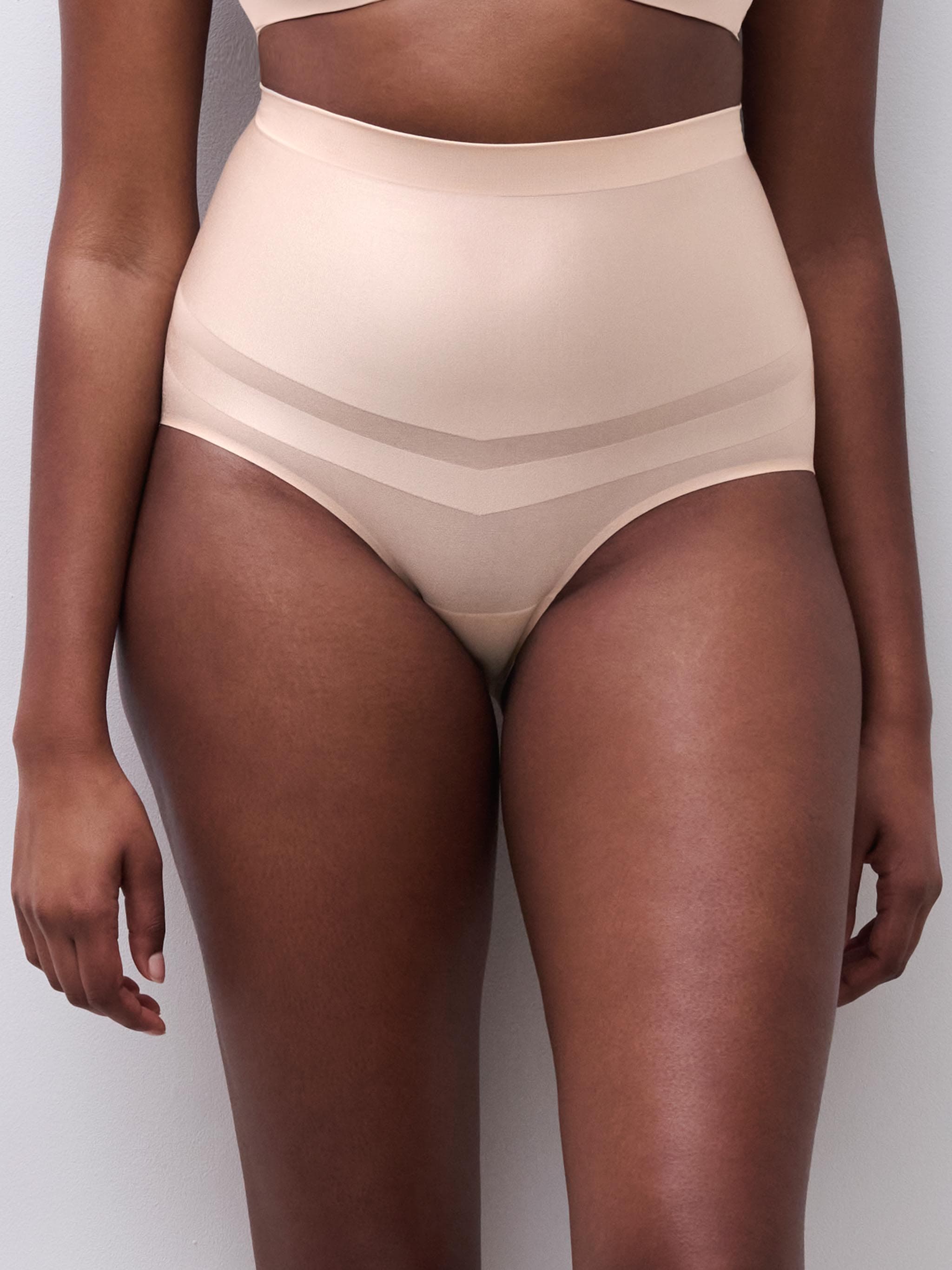 Culotte gainante taille haute