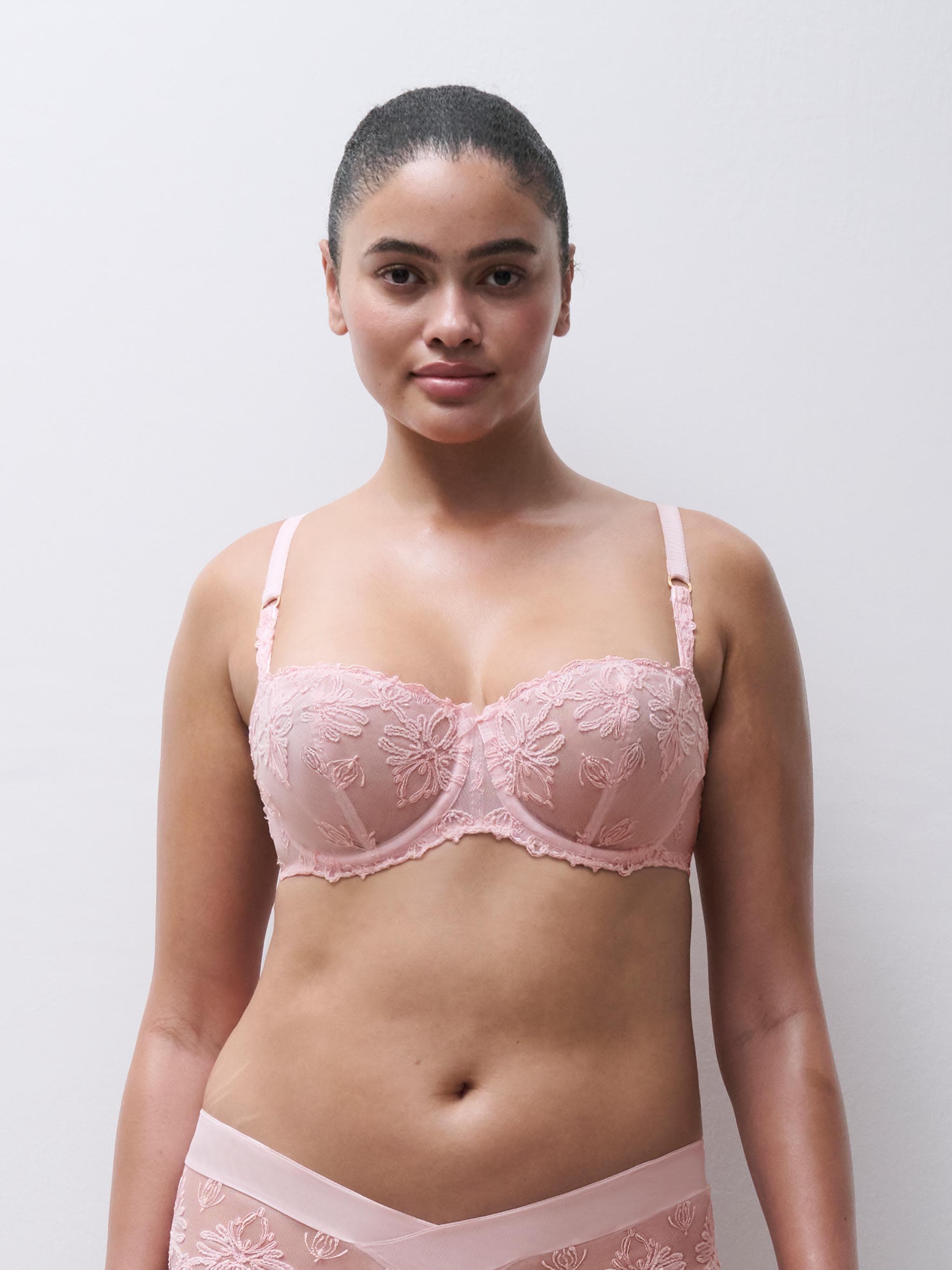 Soutien-gorge corbeille