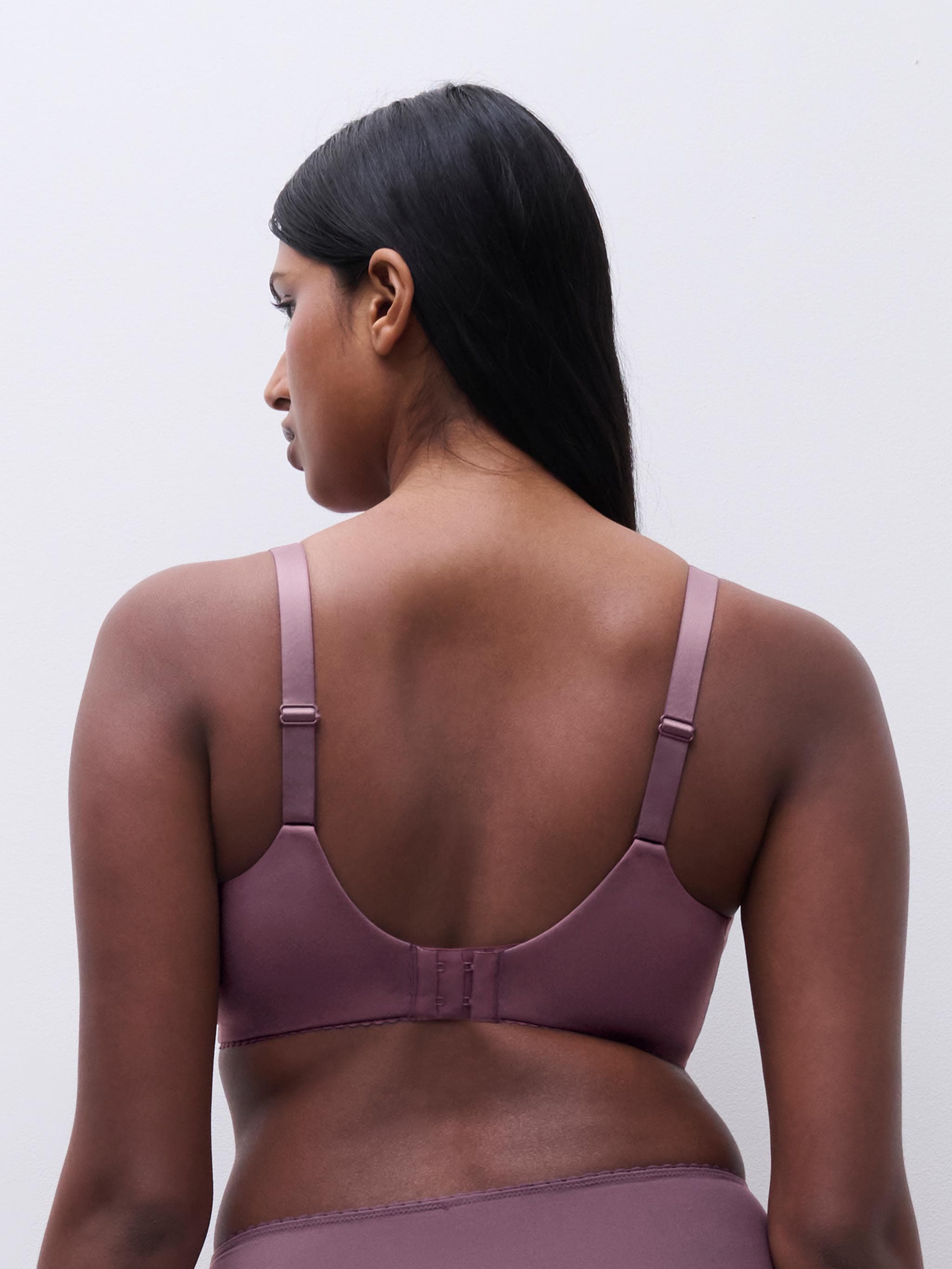 Soutien-gorge emboîtant