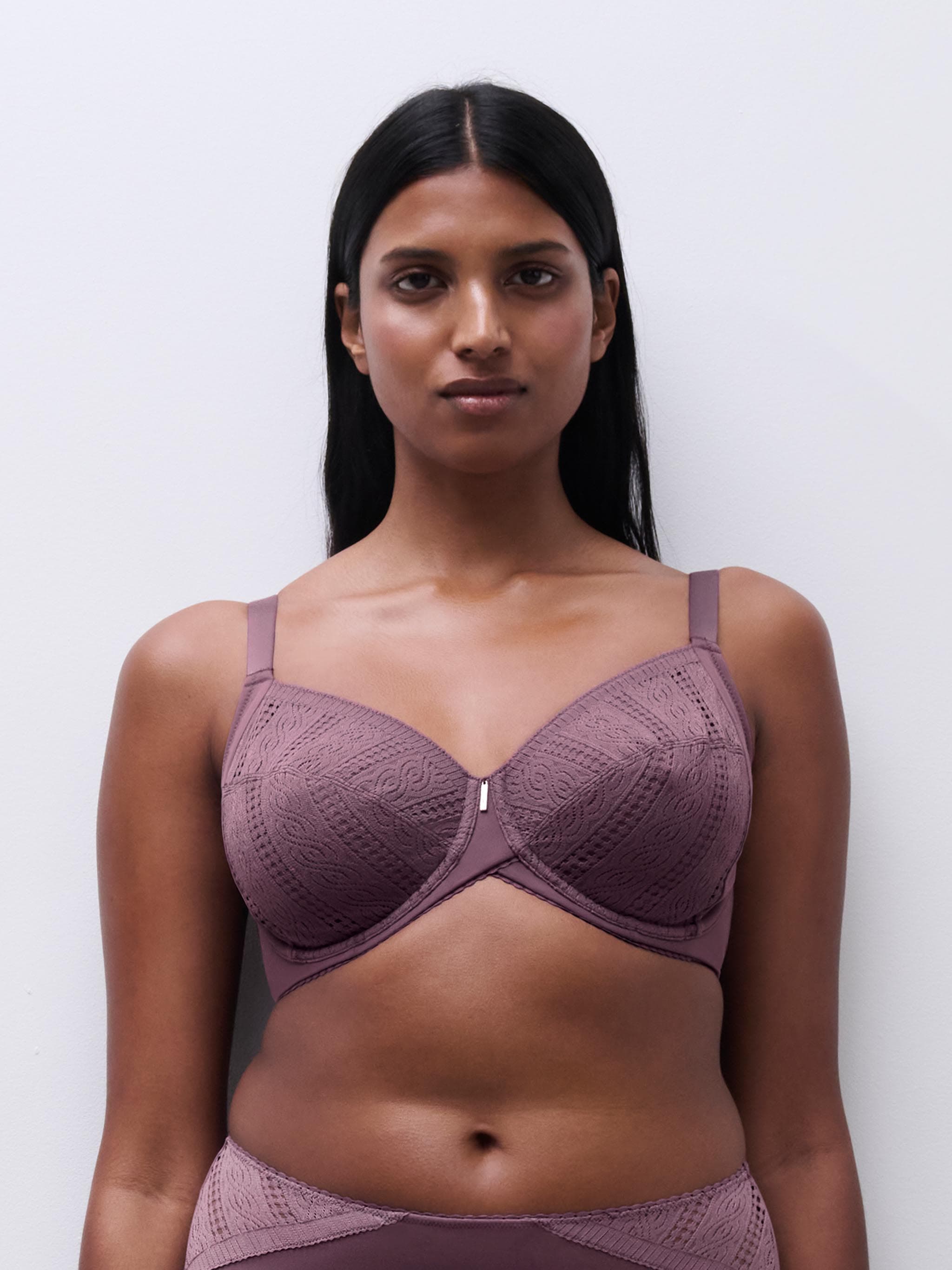 Soutien-gorge emboîtant