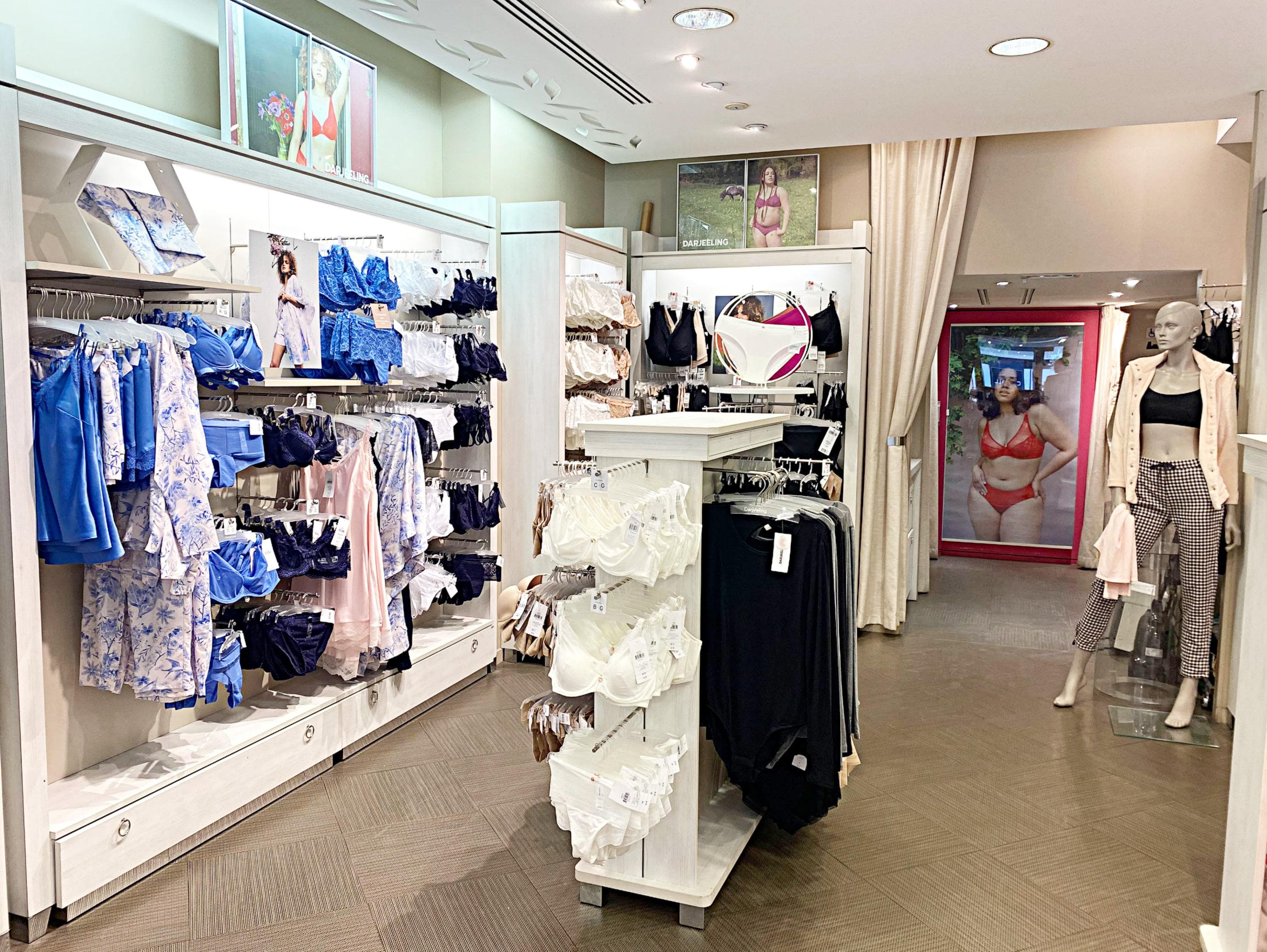 Darjeeling Montigny-le-Bretonneux Espace St Quentin image #1