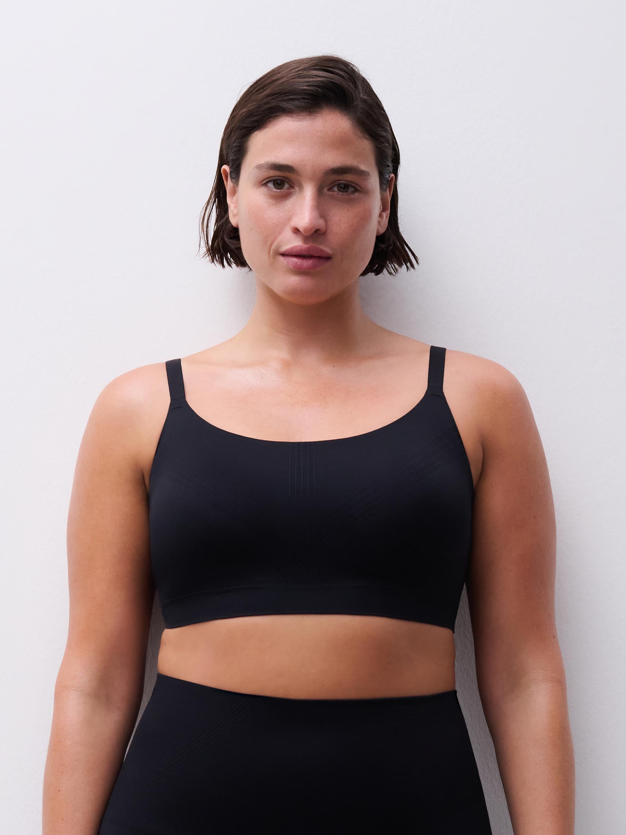Soutien-gorge sans armature gainant - Noir