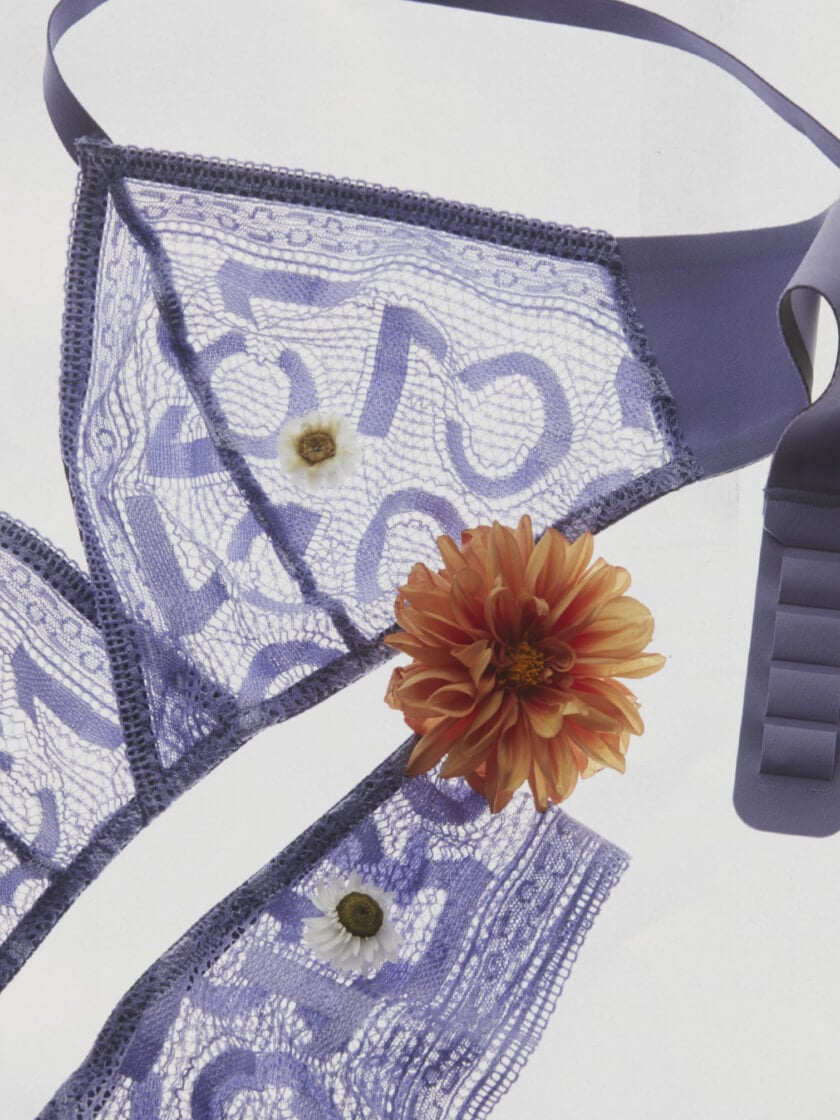 small-side-side_3_1@2x