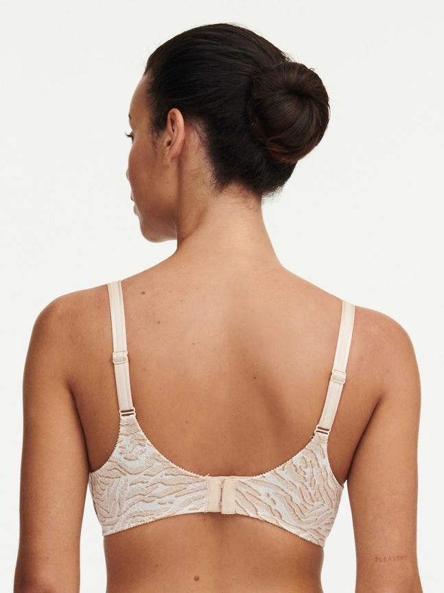 Soutien-gorge moulé emboîtant C Magnifique Chantelle