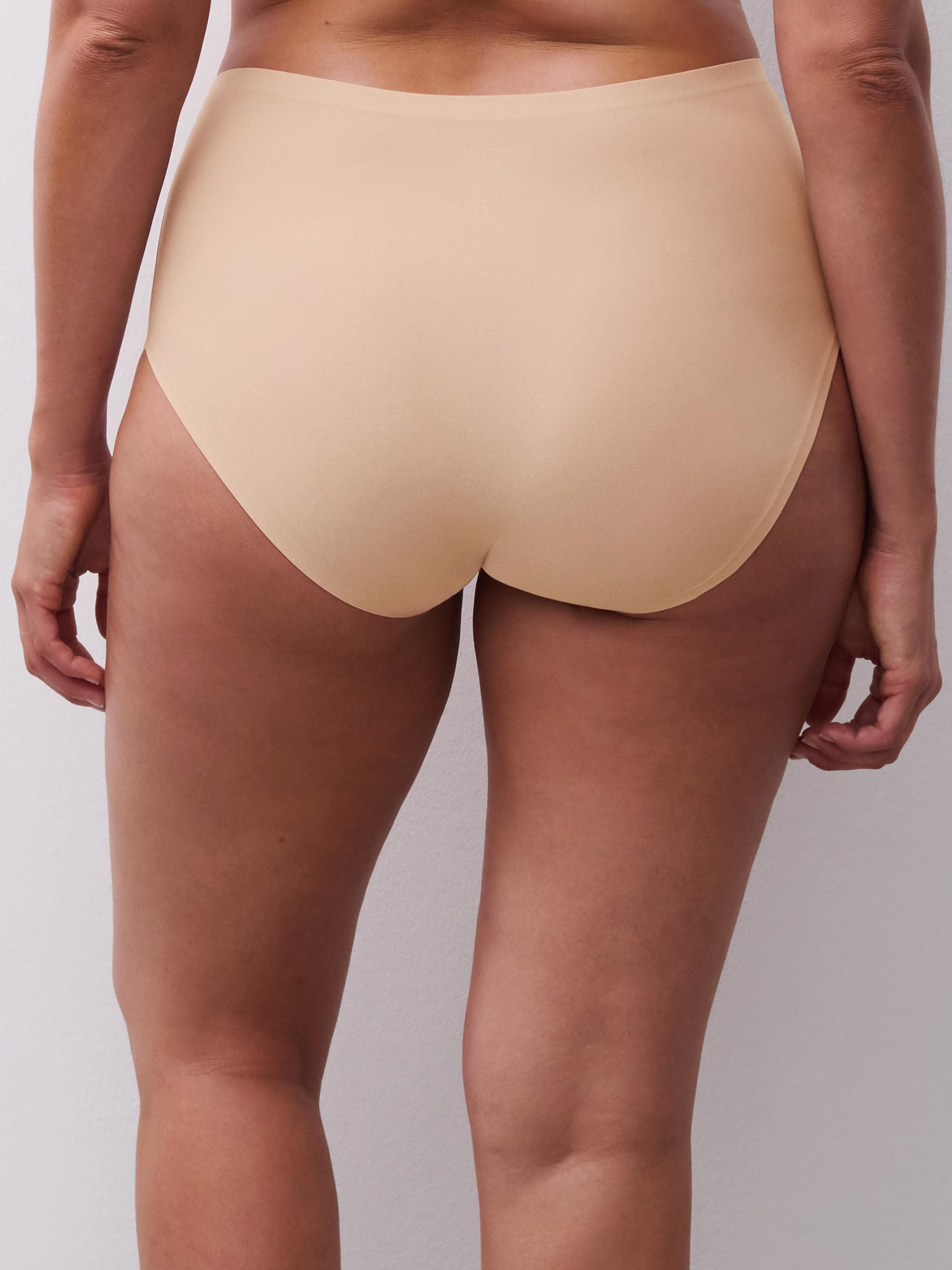 Plus size high-waisted brief - Nude