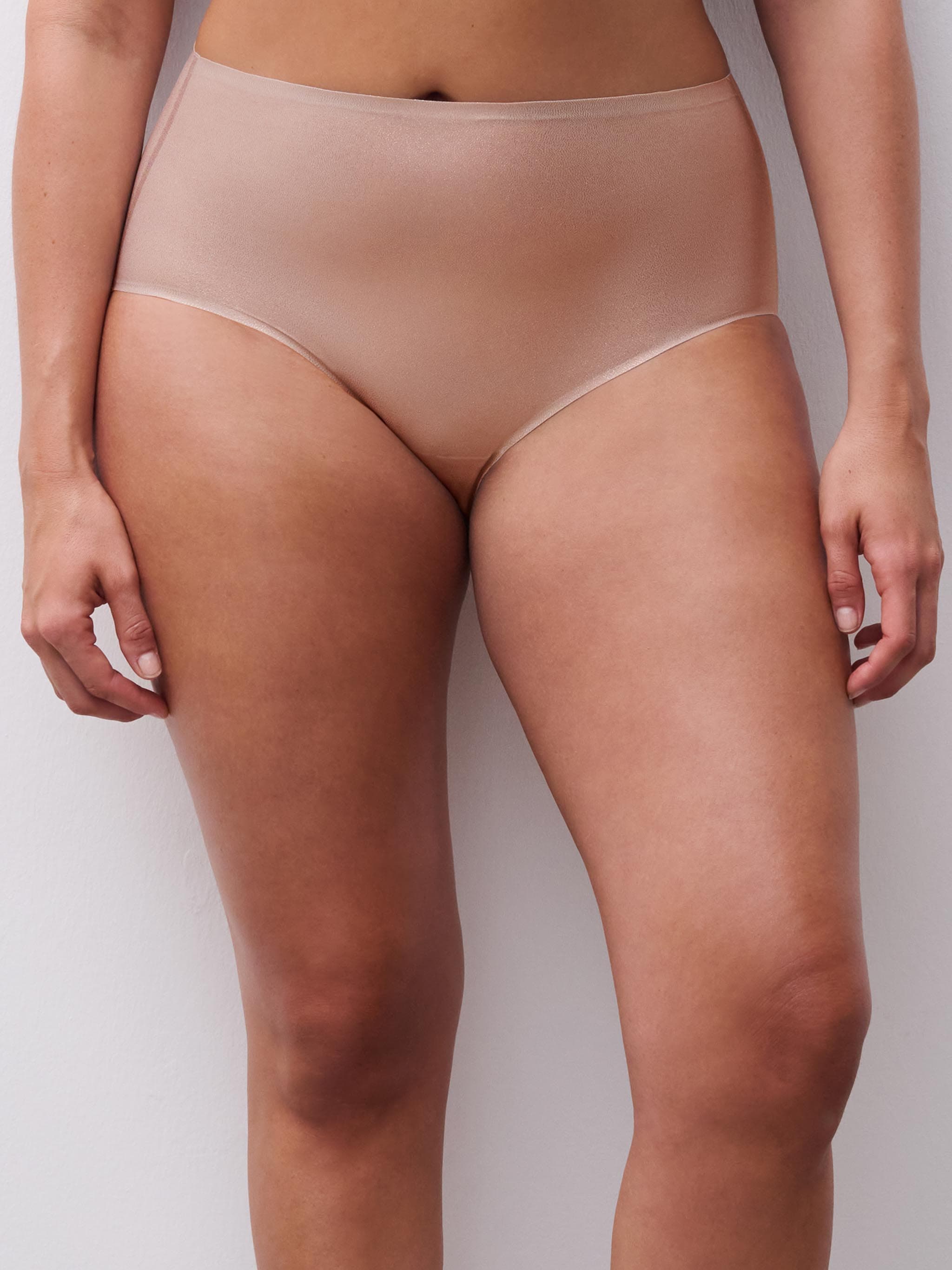 High-waisted brief