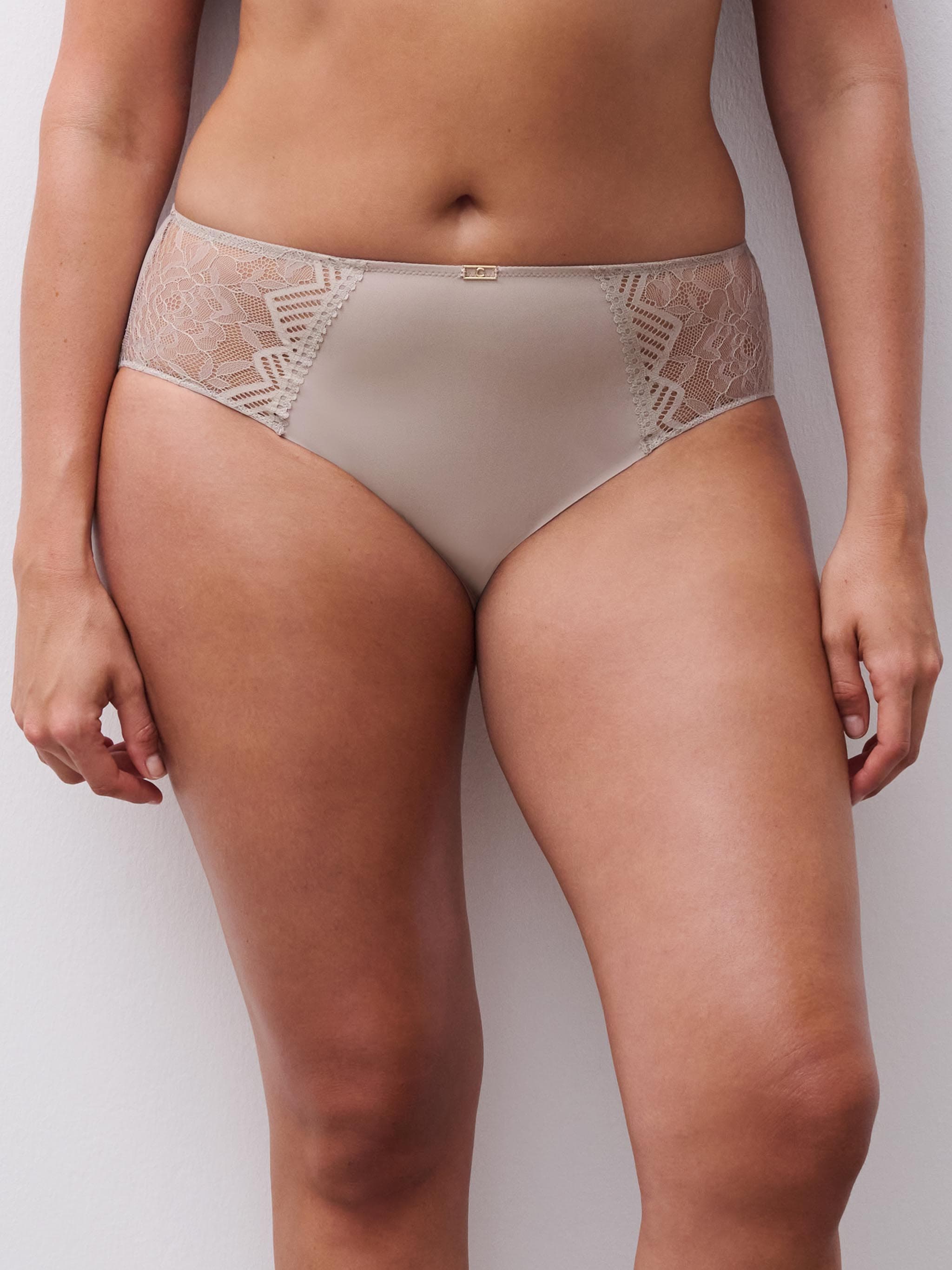 Full brief - Mineral Grey