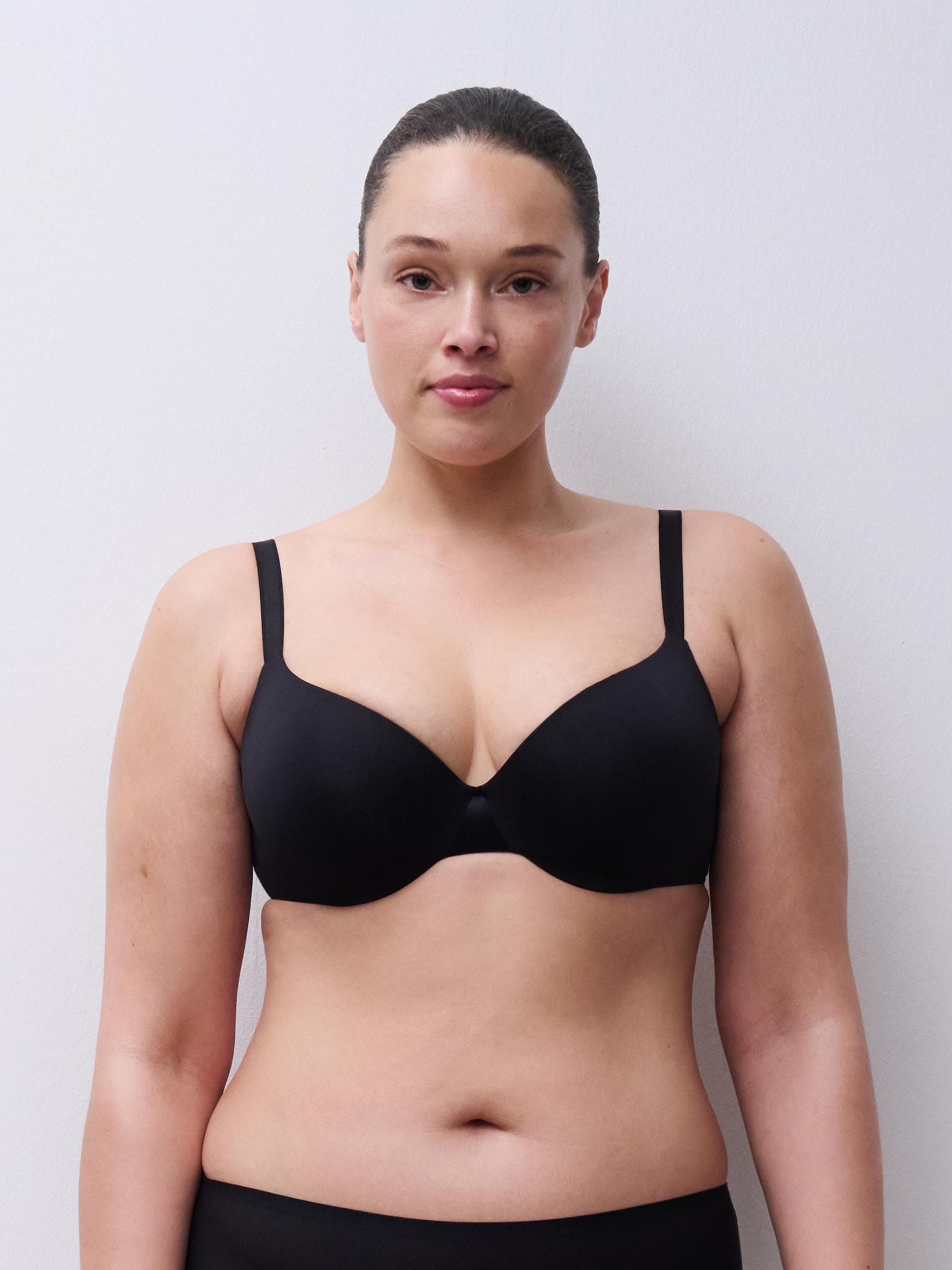 Full coverage t-shirt bra - Black