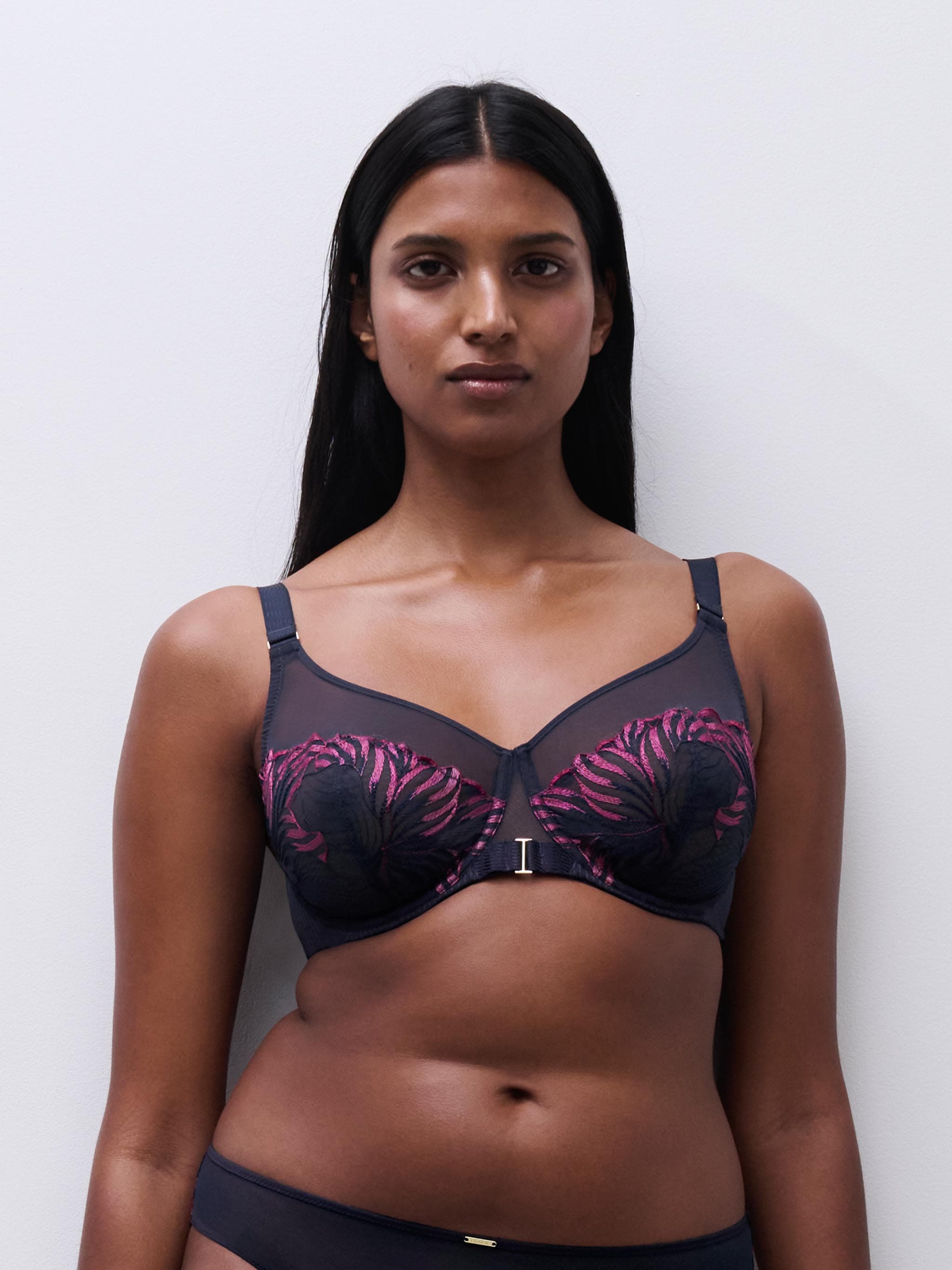 Full coverage bra