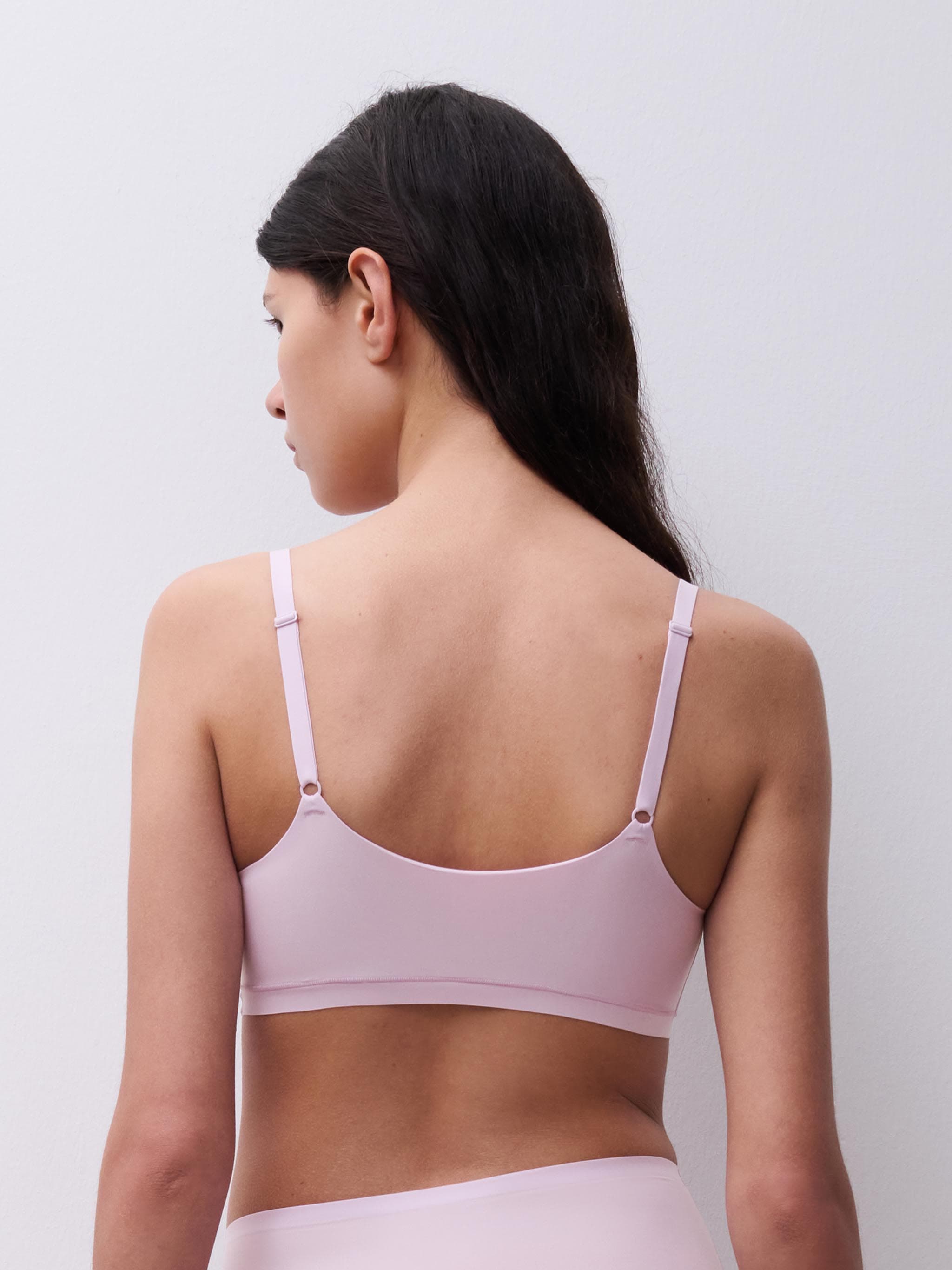 Bralette with moulded cups