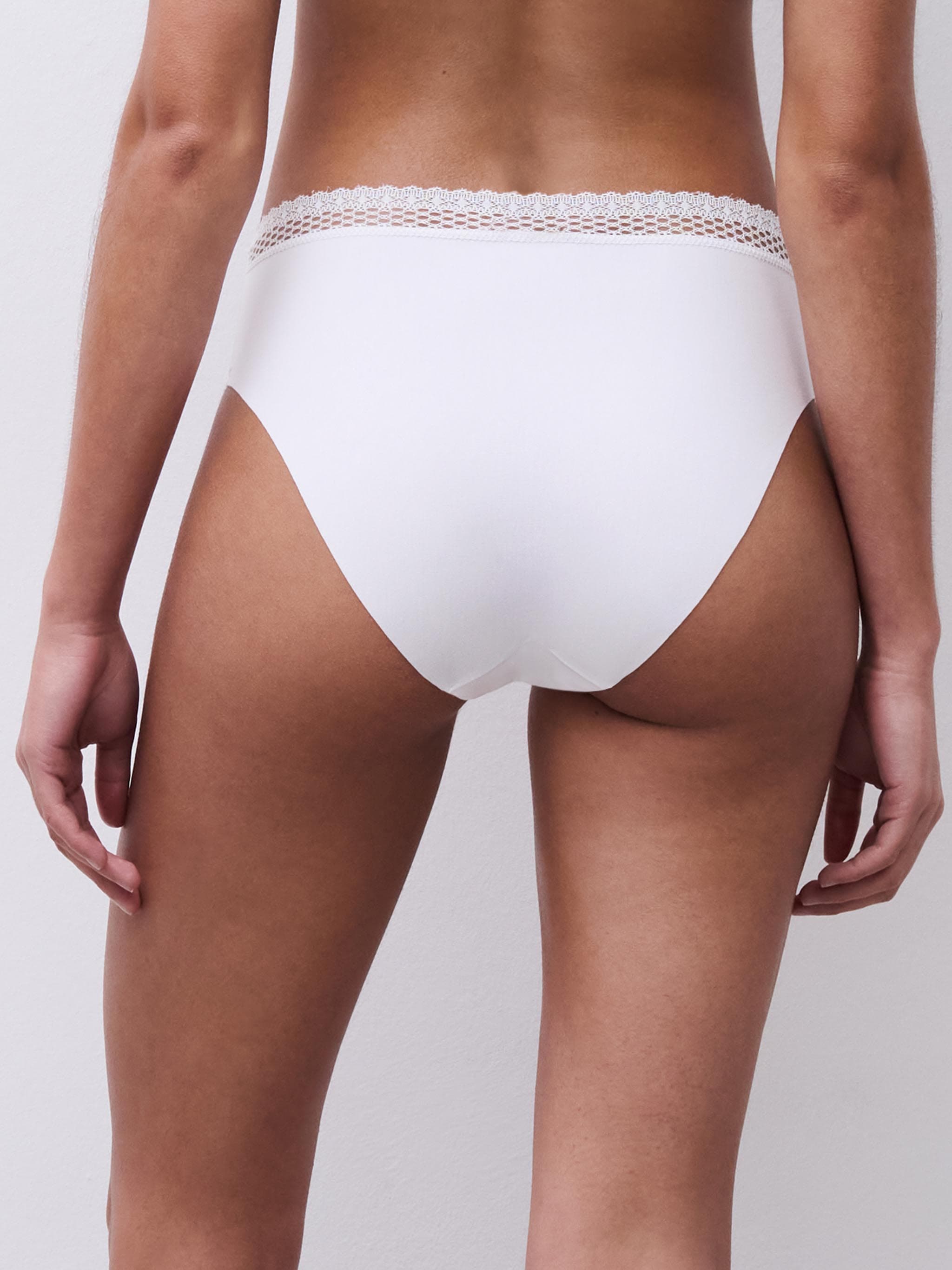 High-cut brief - White