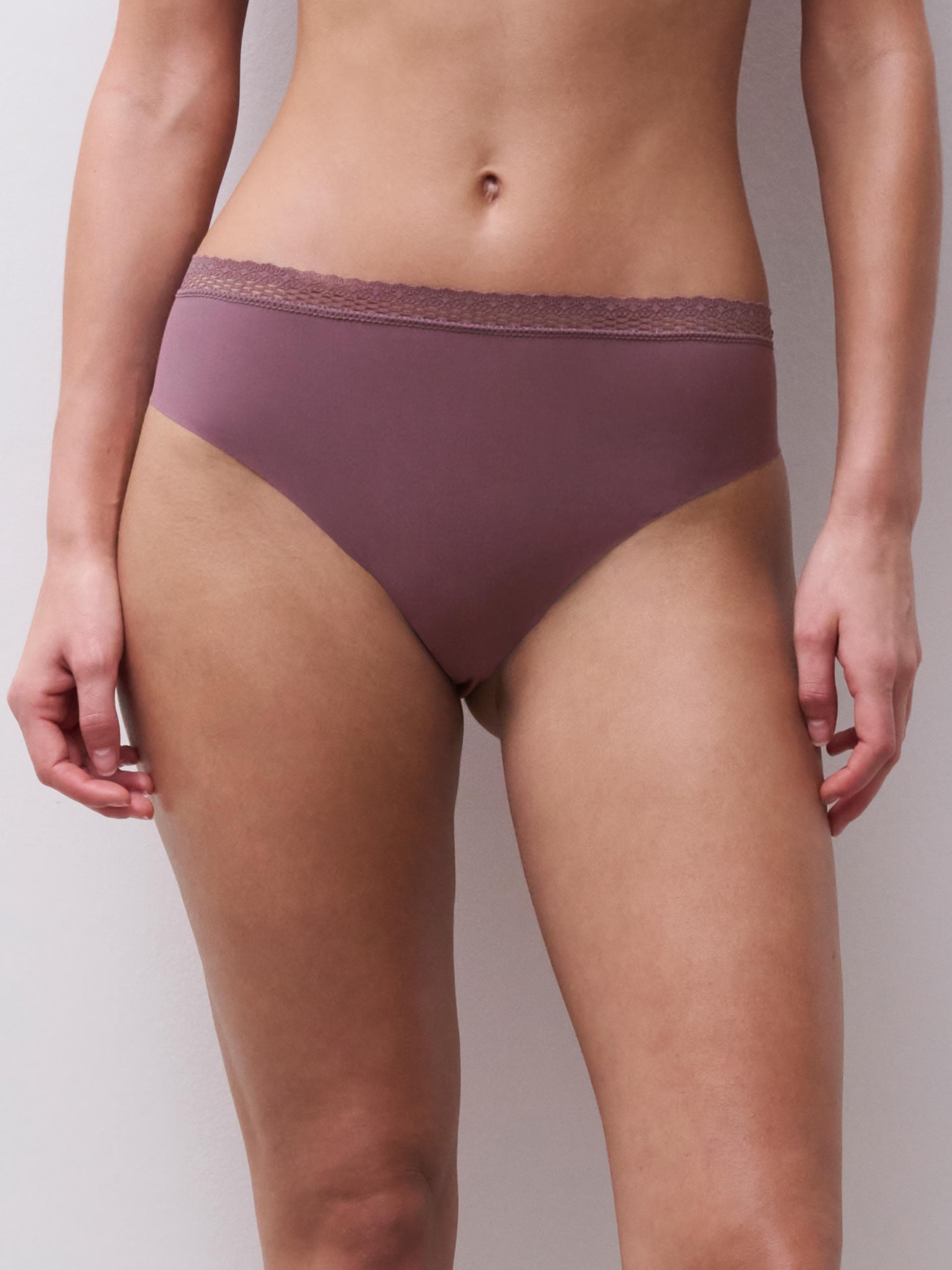 High-cut brief
