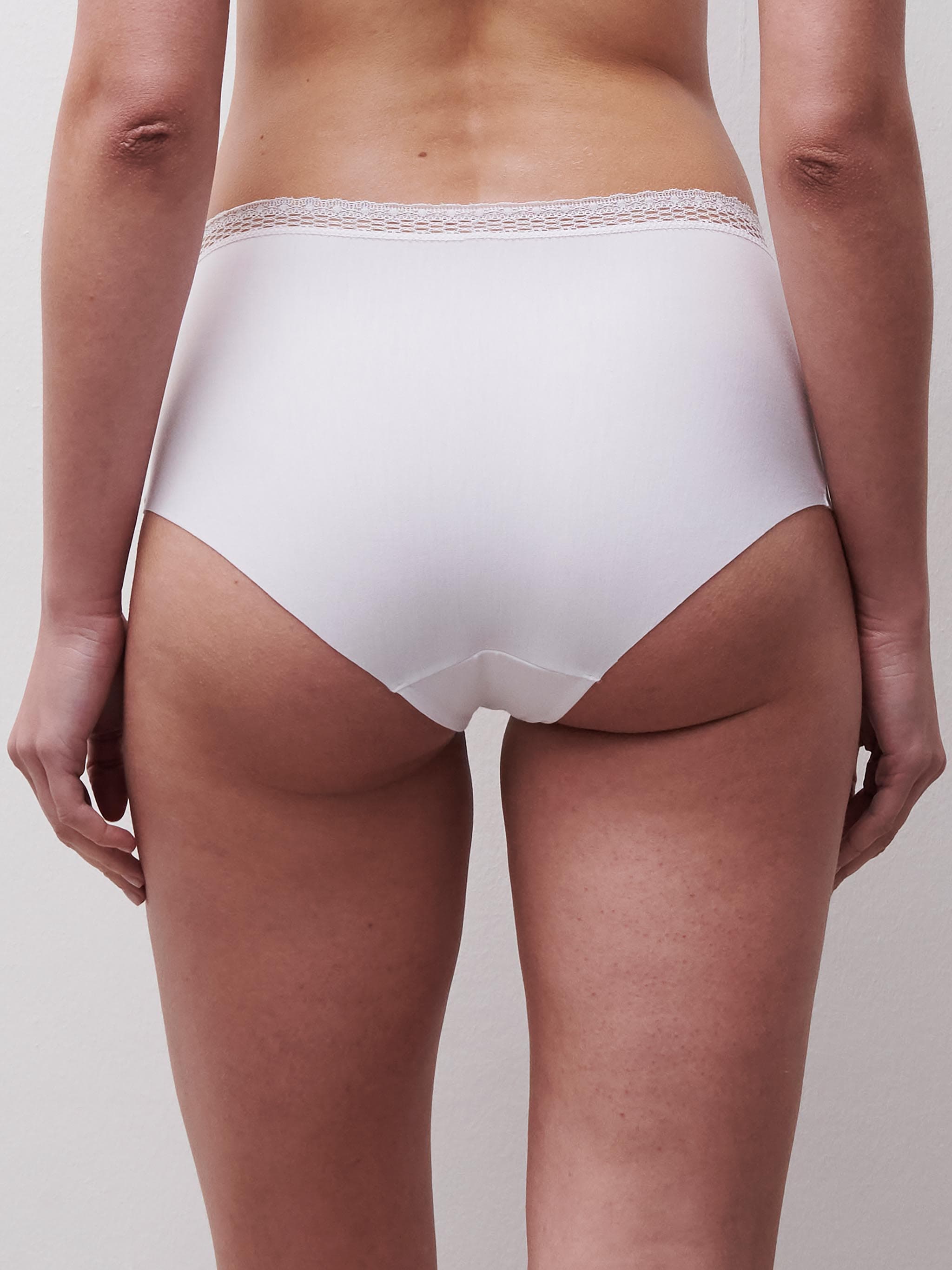 Full brief - White
