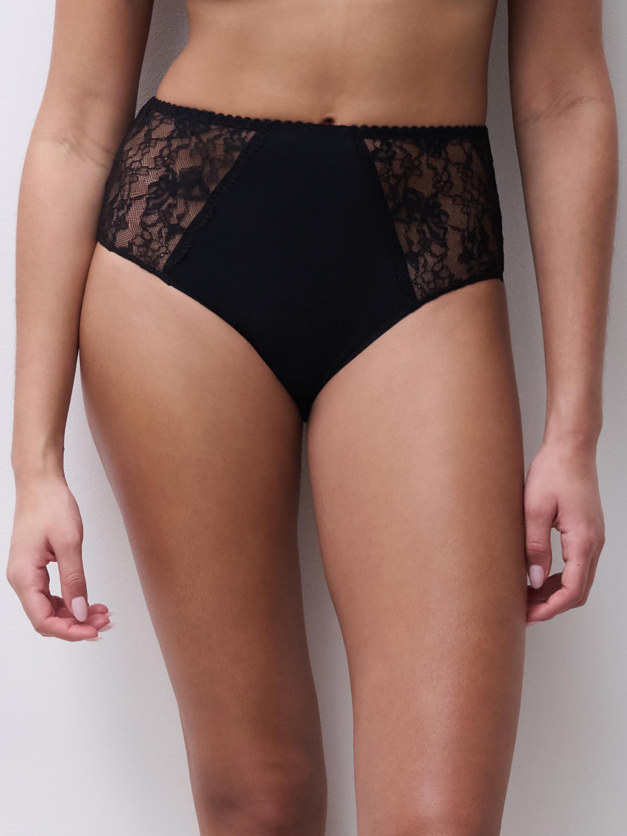 High-waisted brief
