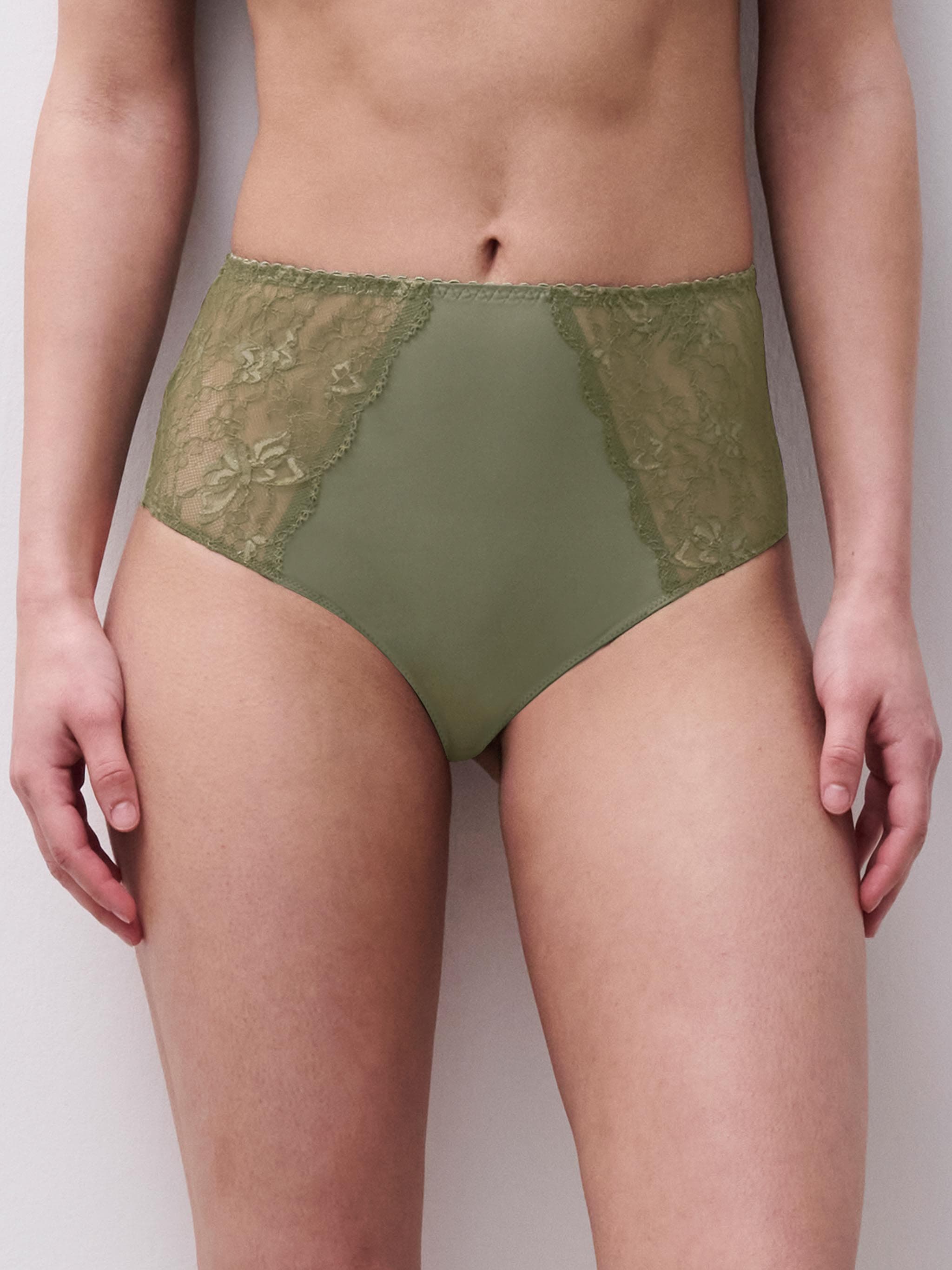 High-waisted brief