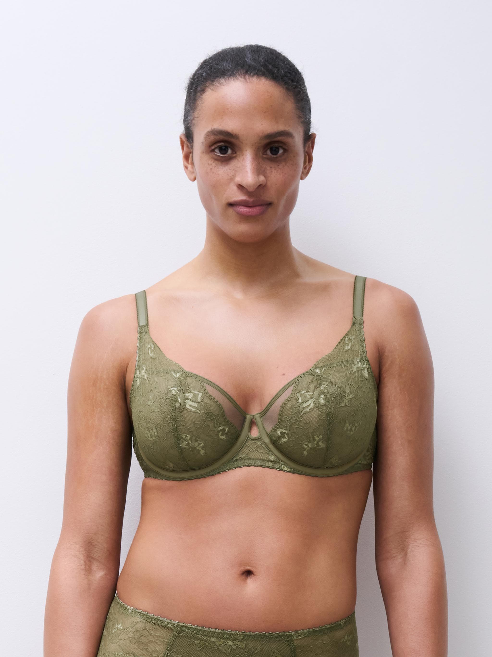 Half cup bra