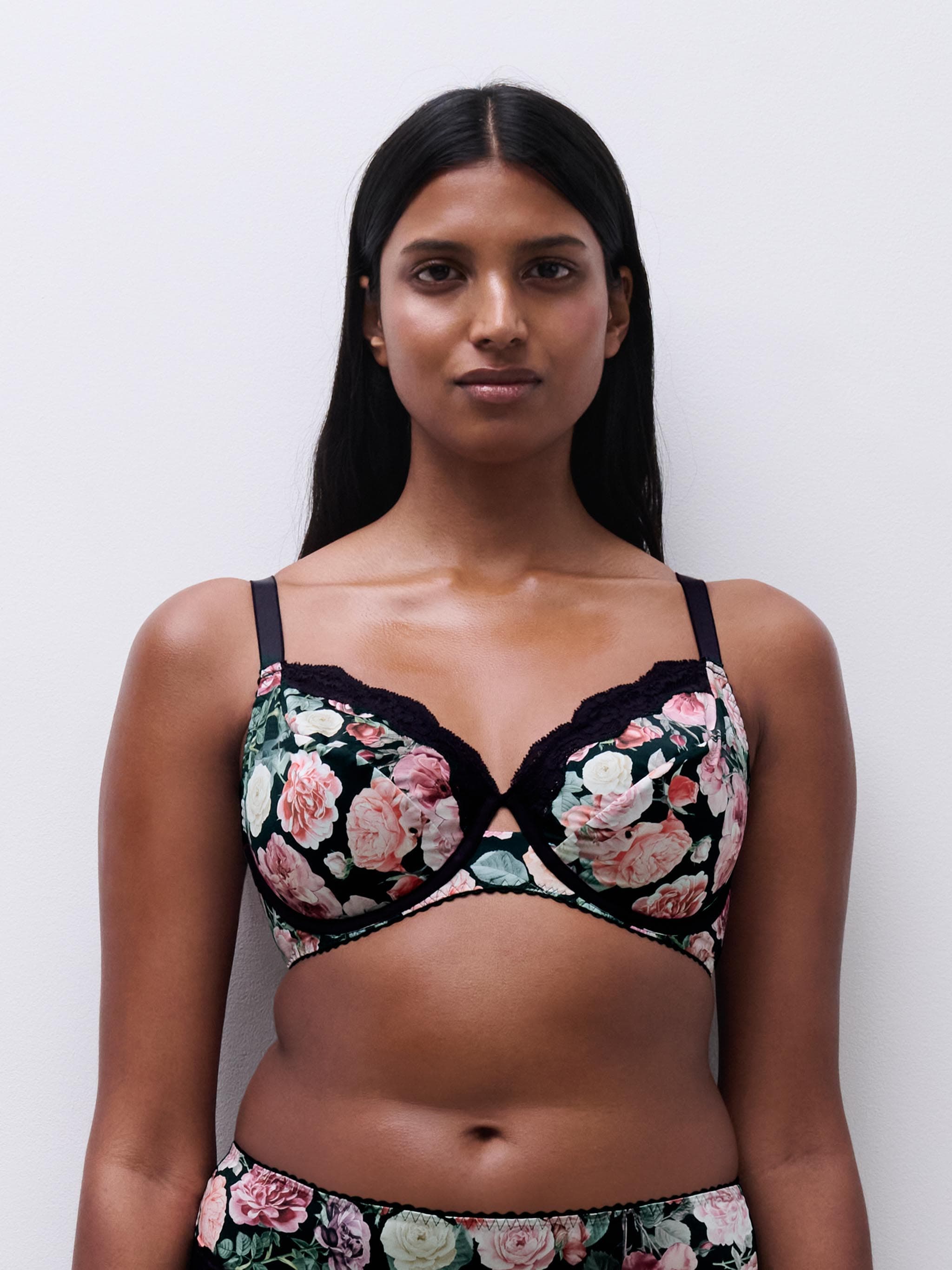 Full coverage bra