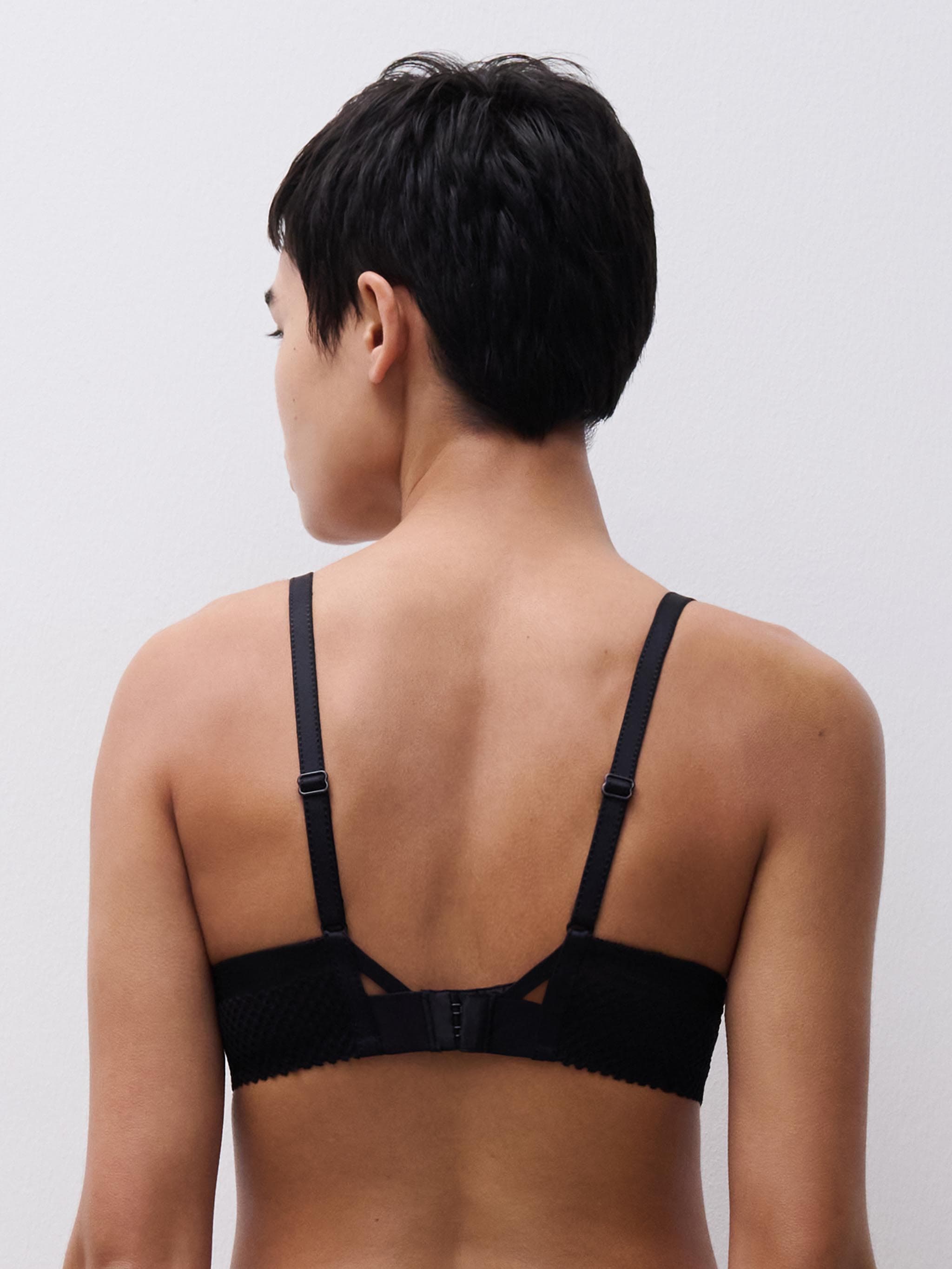 Full coverage memory foam bra