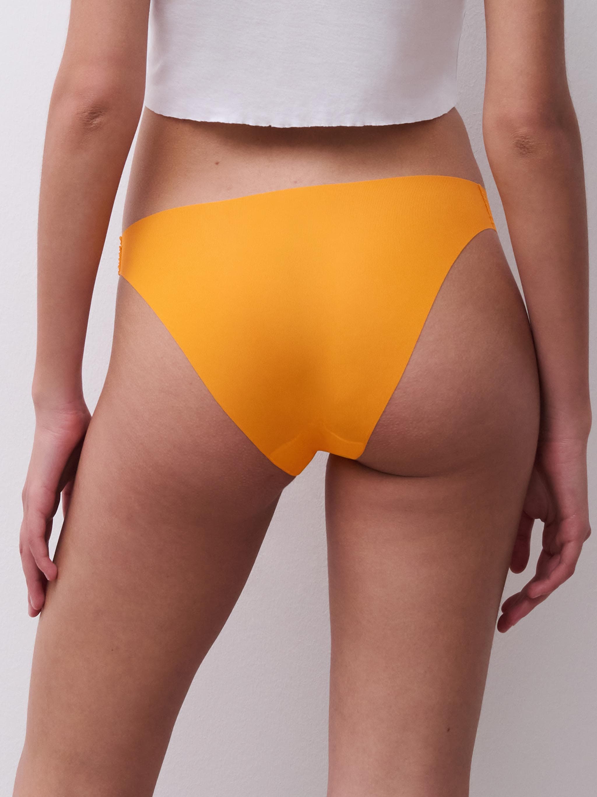 Brief - Orange sari