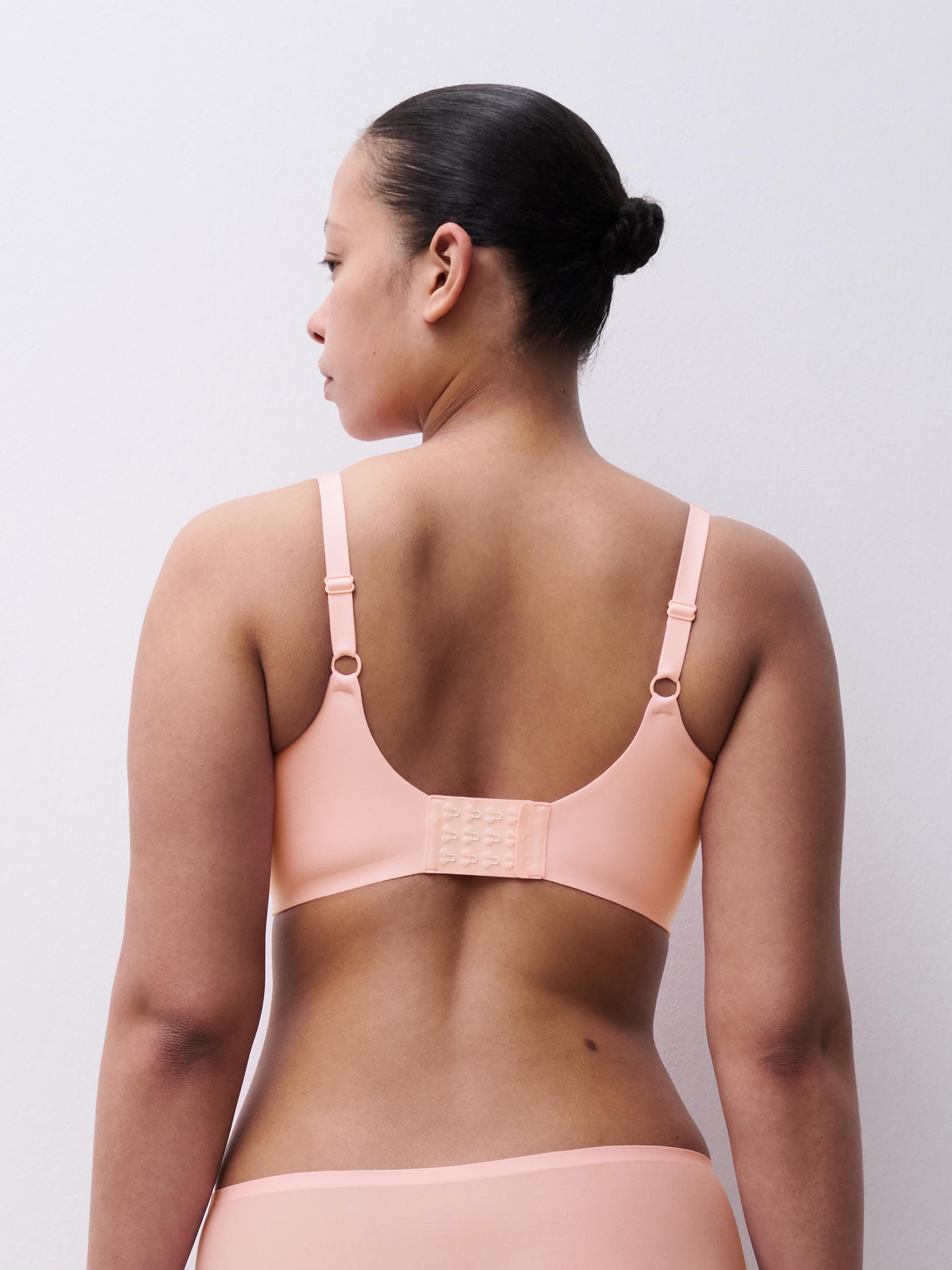 Wireless bra