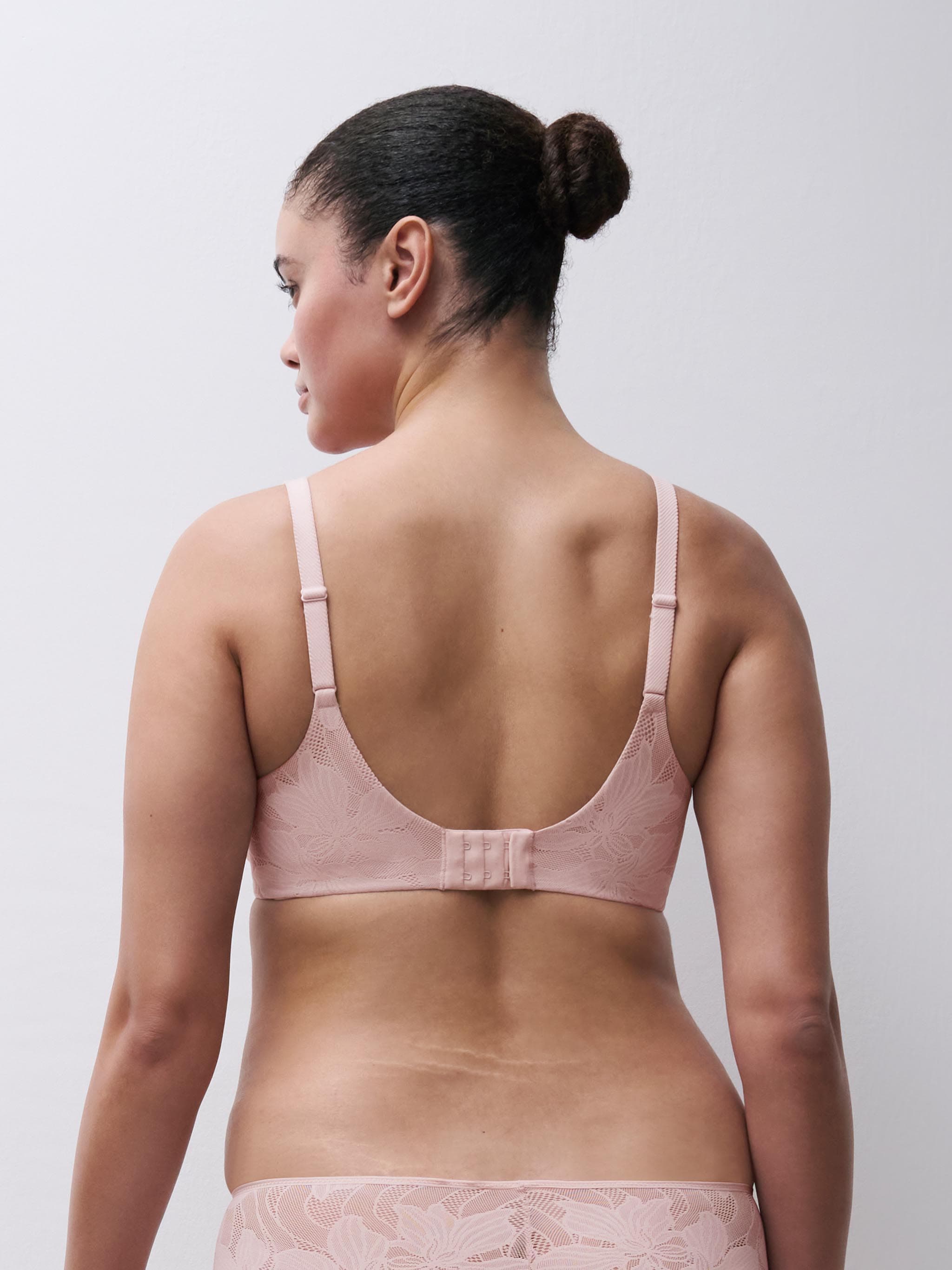 Full coverage t-shirt bra