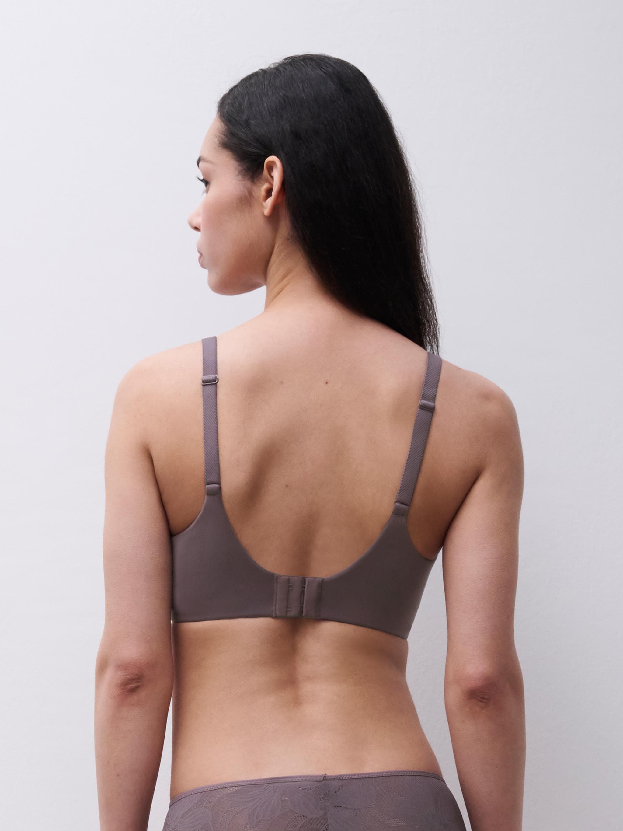Wireless spacer support bra