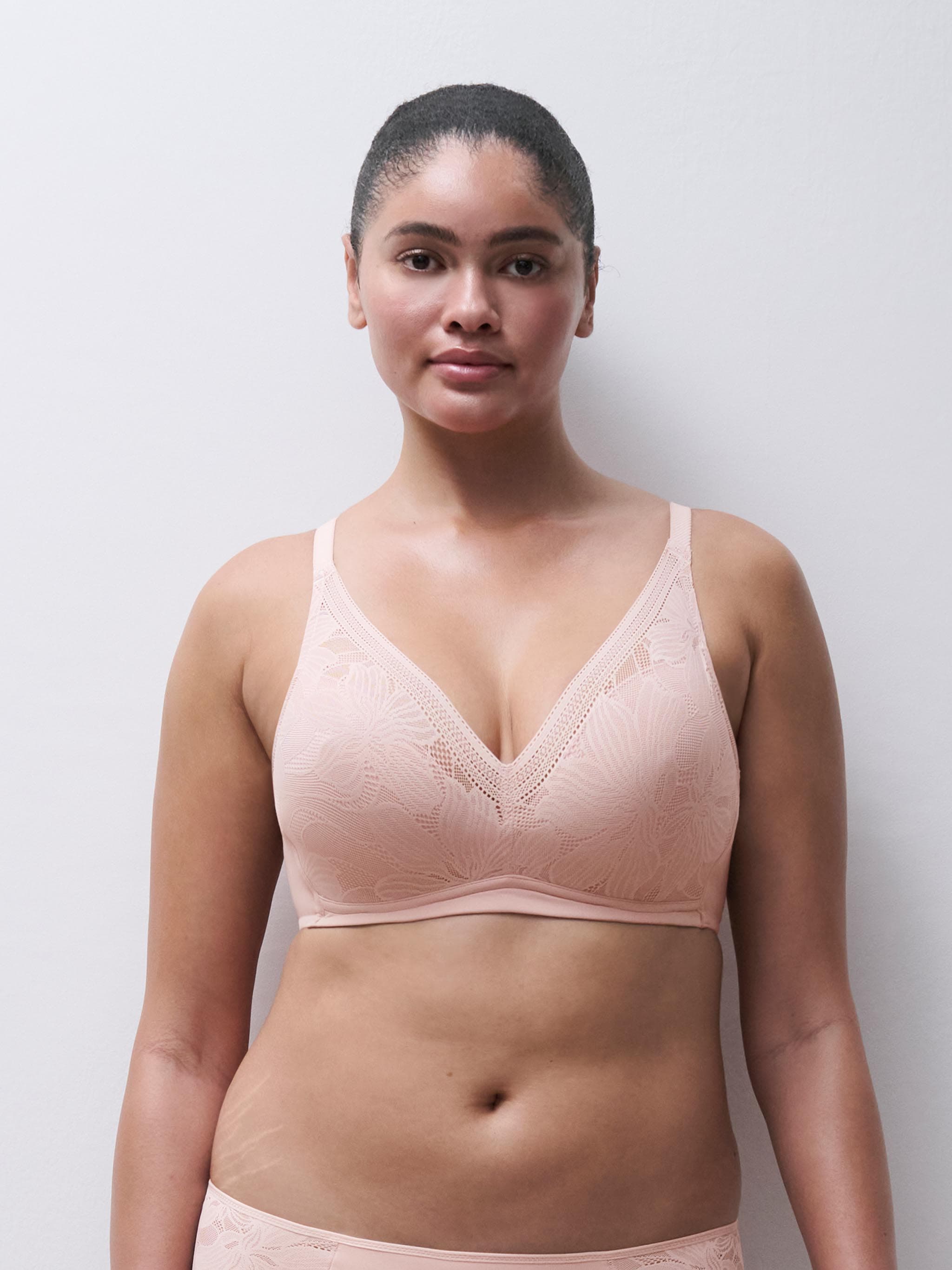 Wireless spacer support bra