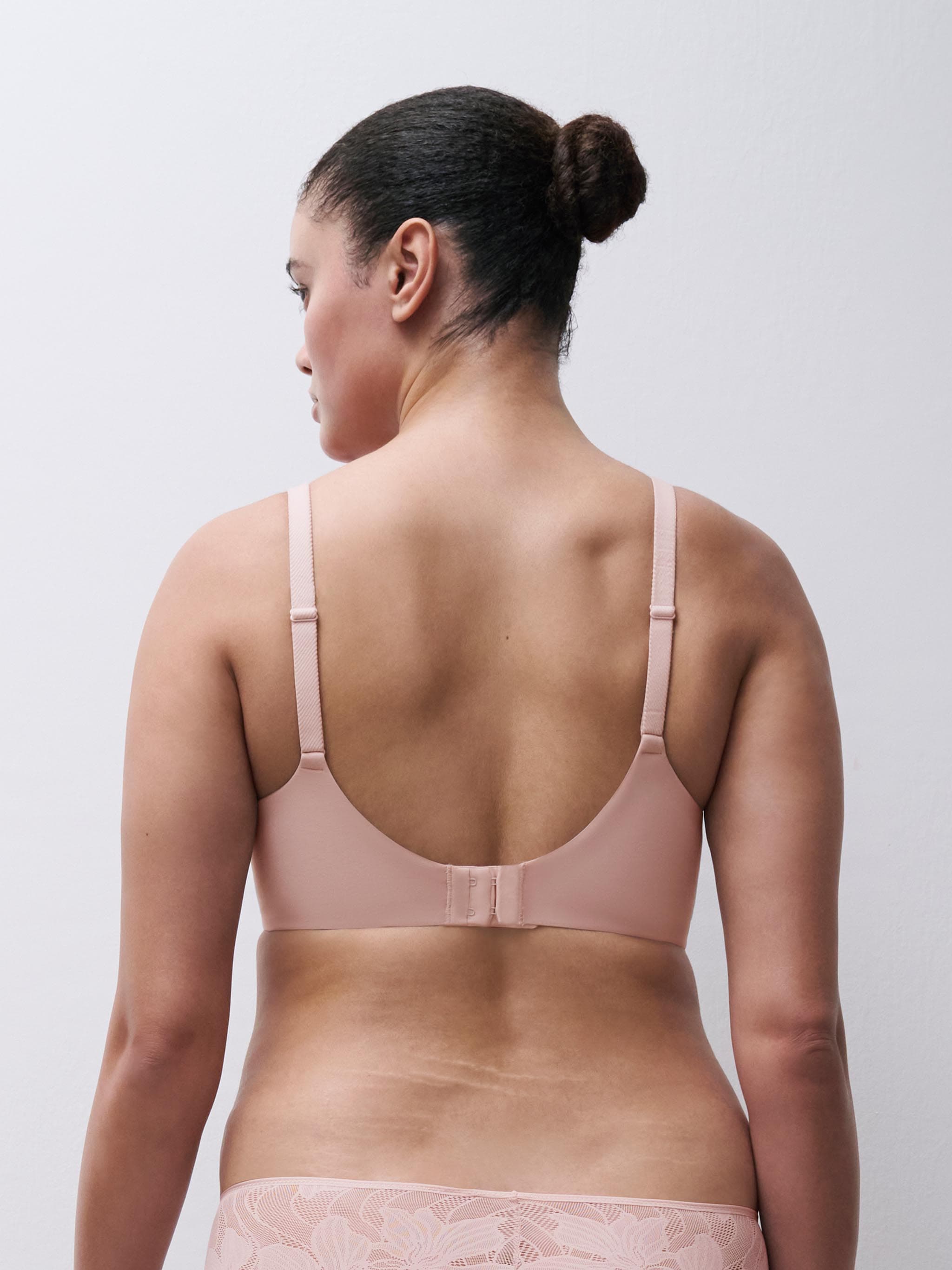 Wireless spacer support bra