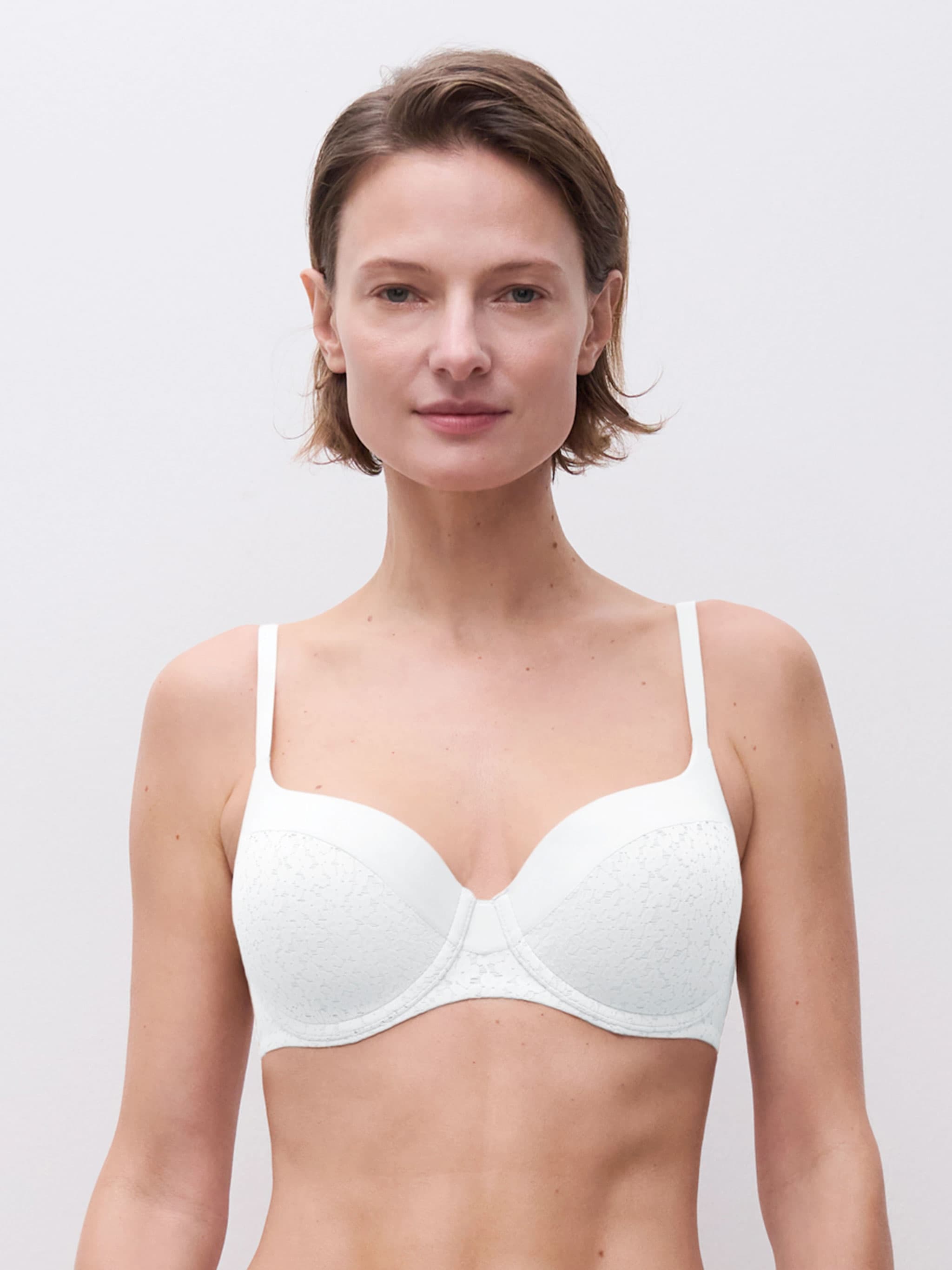 Full coverage t-shirt bra - White